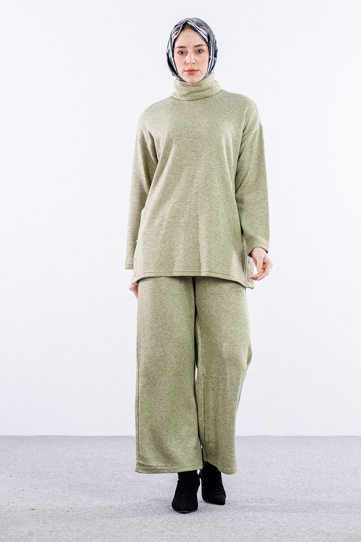 31115 Düğmeli Takim S-m-l - Haki - 1