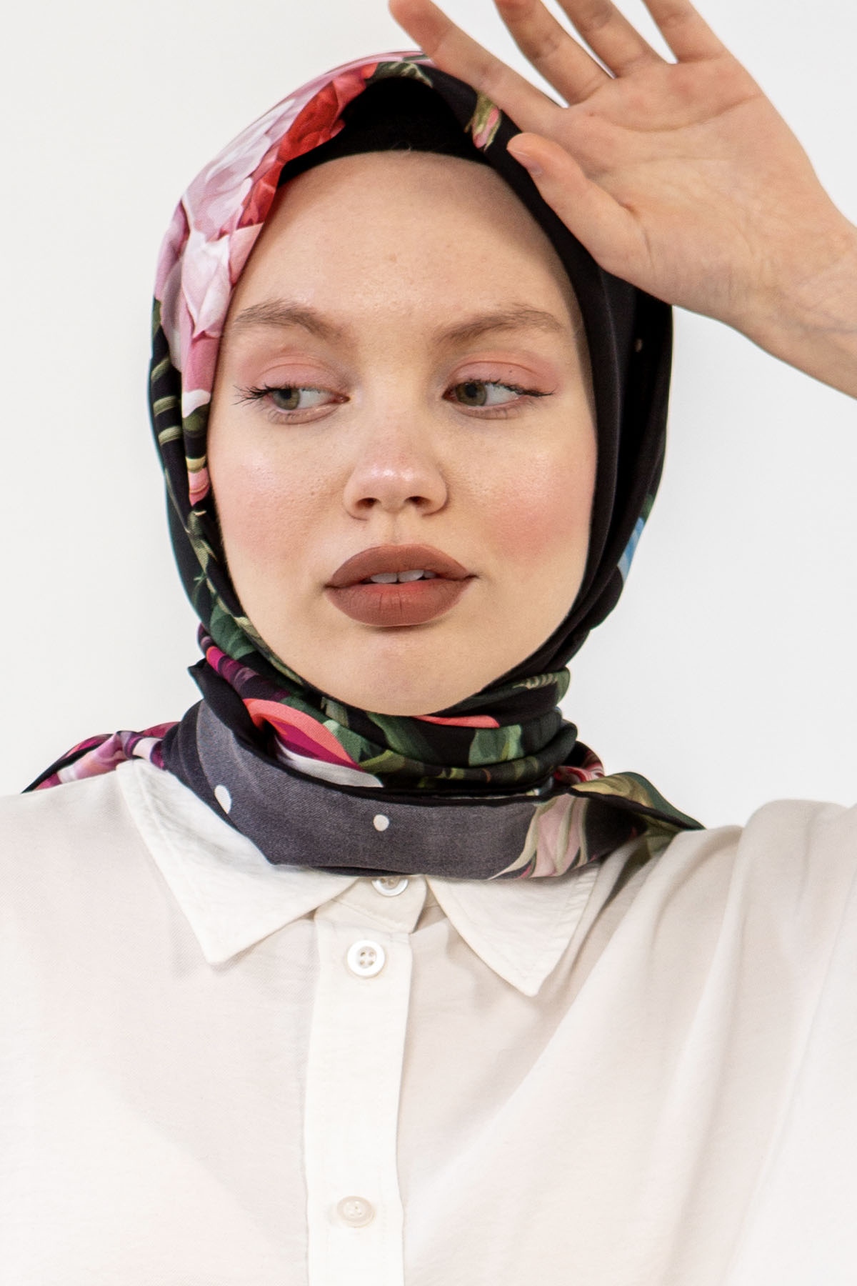 3237 İpek Eşarp 90*90 - Siyah - 2