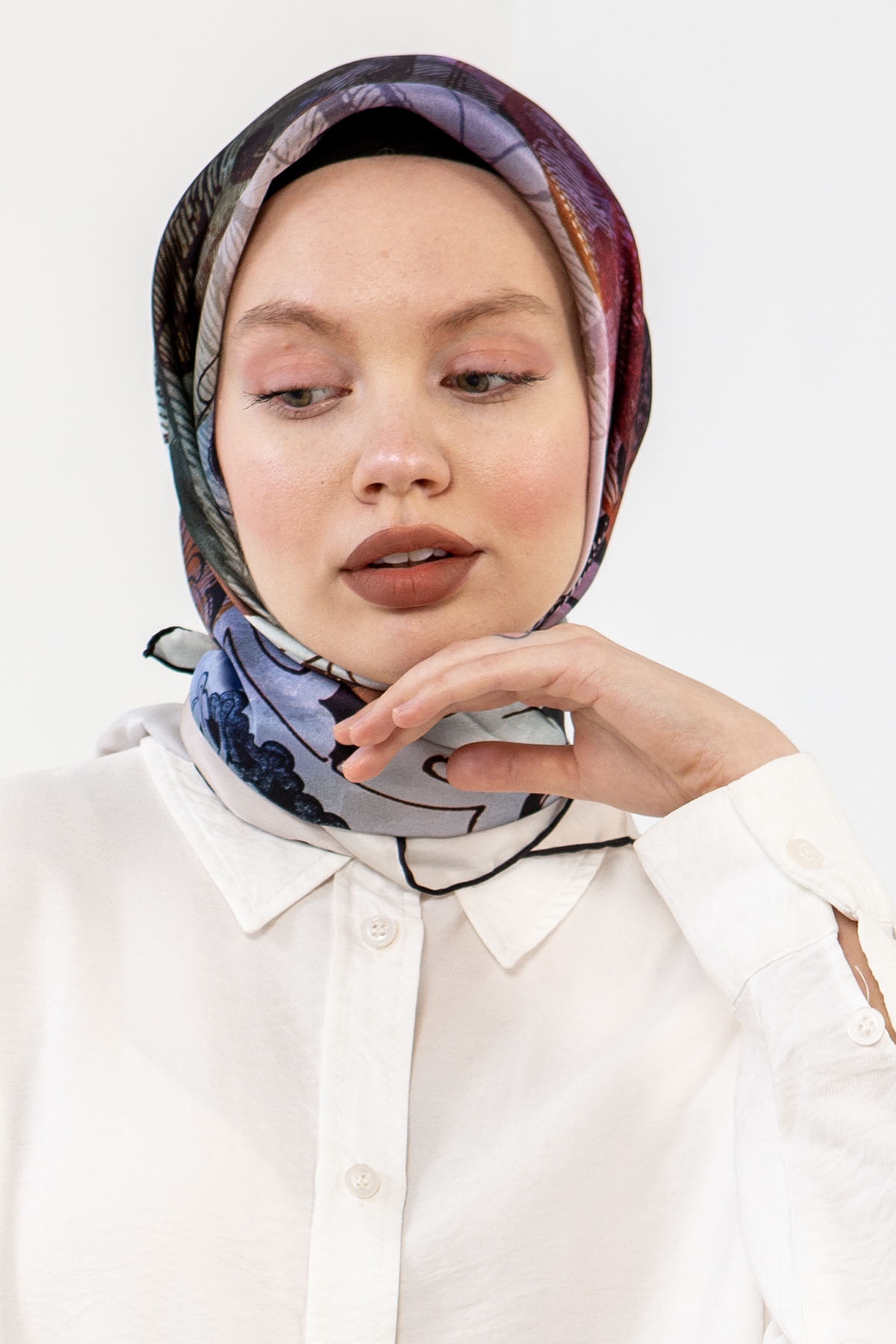 3239 İpek Eşarp 90*90 - Krem_siyah - 1