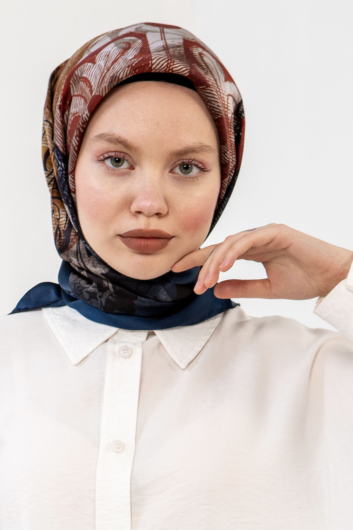 3239 İpek Eşarp 90*90 - Lacivert - 1