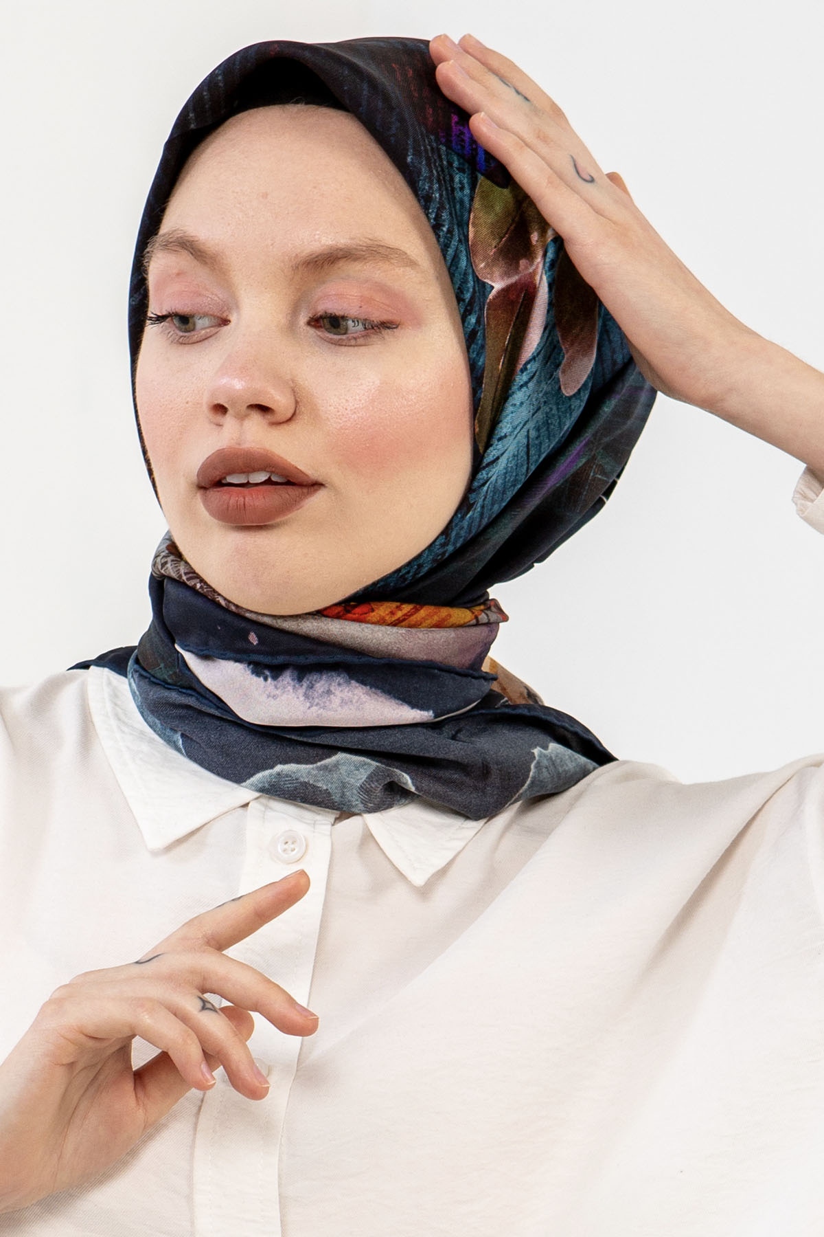 3240 İpek Eşarp 90*90 - Petrol - 1