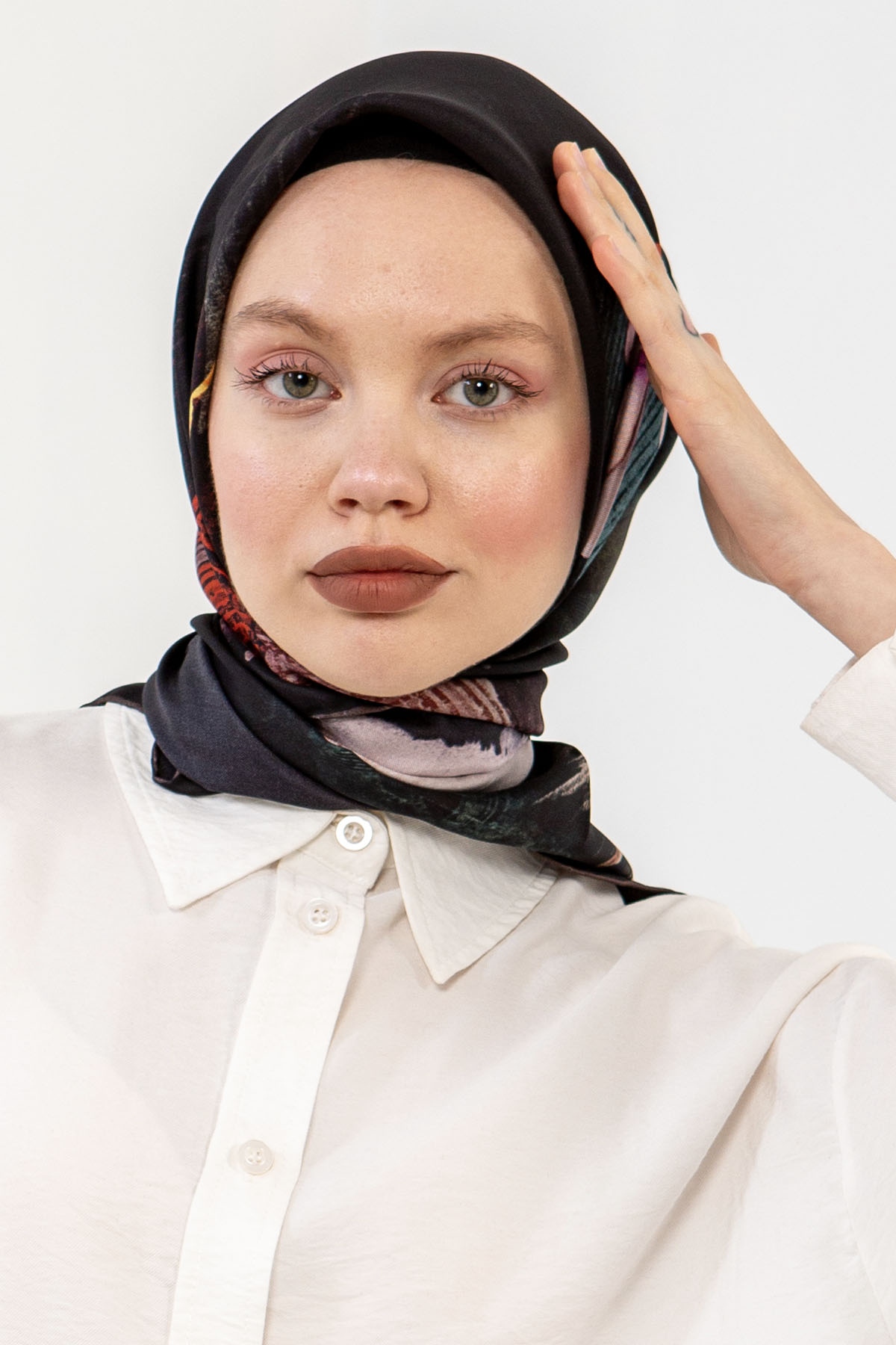 3240 İpek Eşarp 90*90 - Siyah_kirmizi - 2