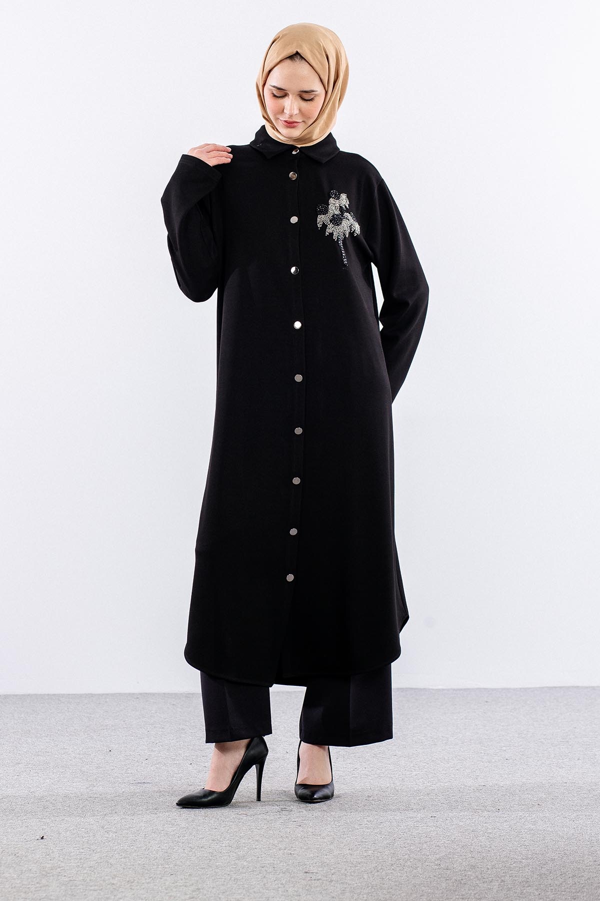 329 Tunik 38-48 Cicek Tas Isleme - Siyah - 3