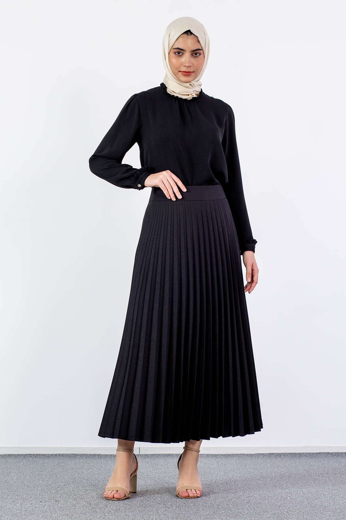 3322 Plise Etek 38-48 - Siyah - 1