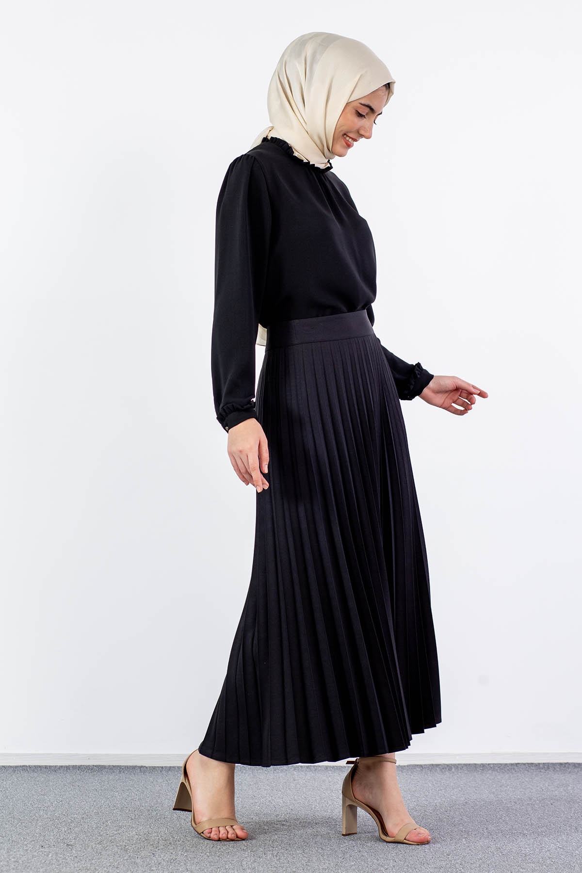 3322 Plise Etek 38-48 - Siyah - 3