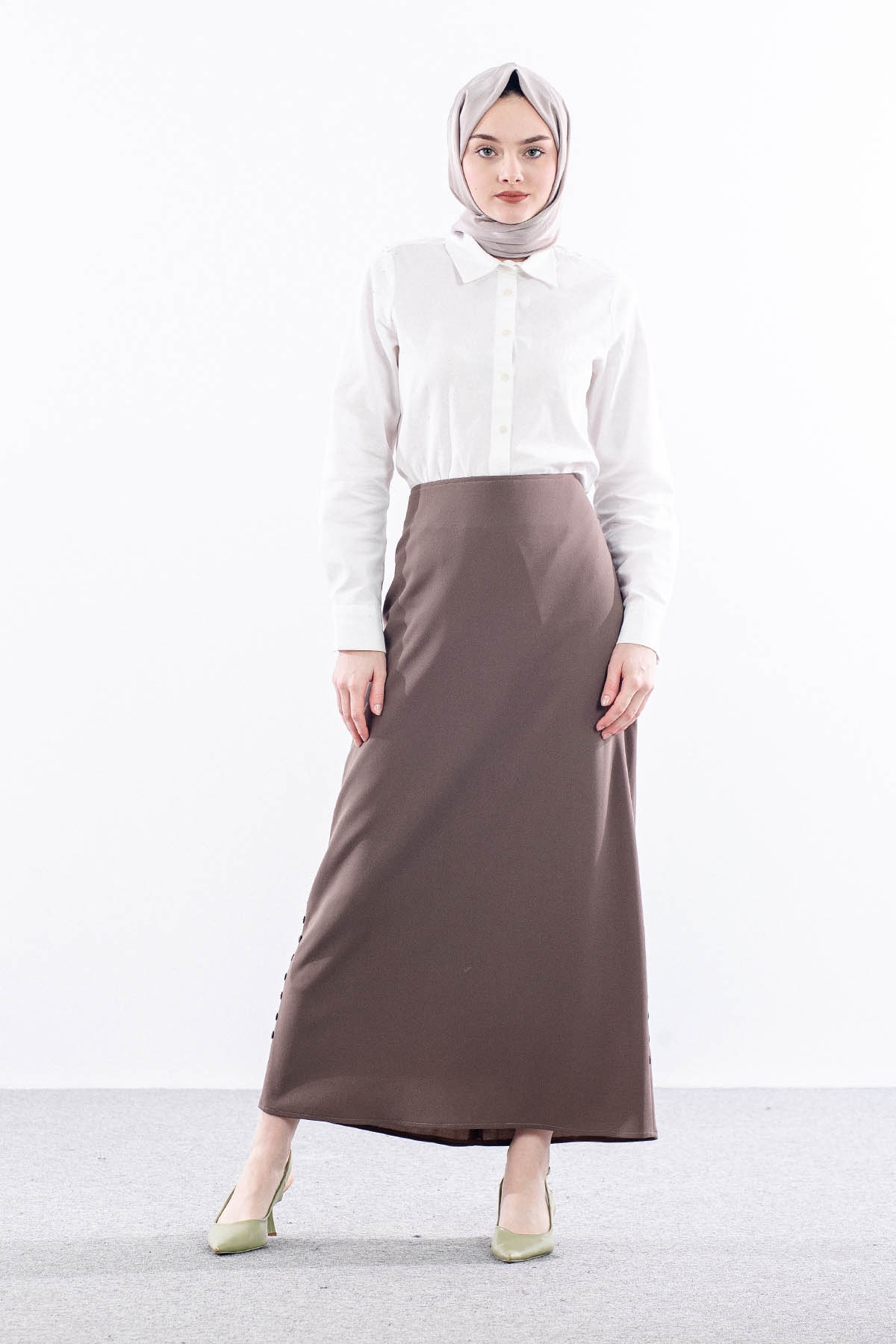 3349 Etek 42-52 Dugme Detay Kalem - Vizon - 1