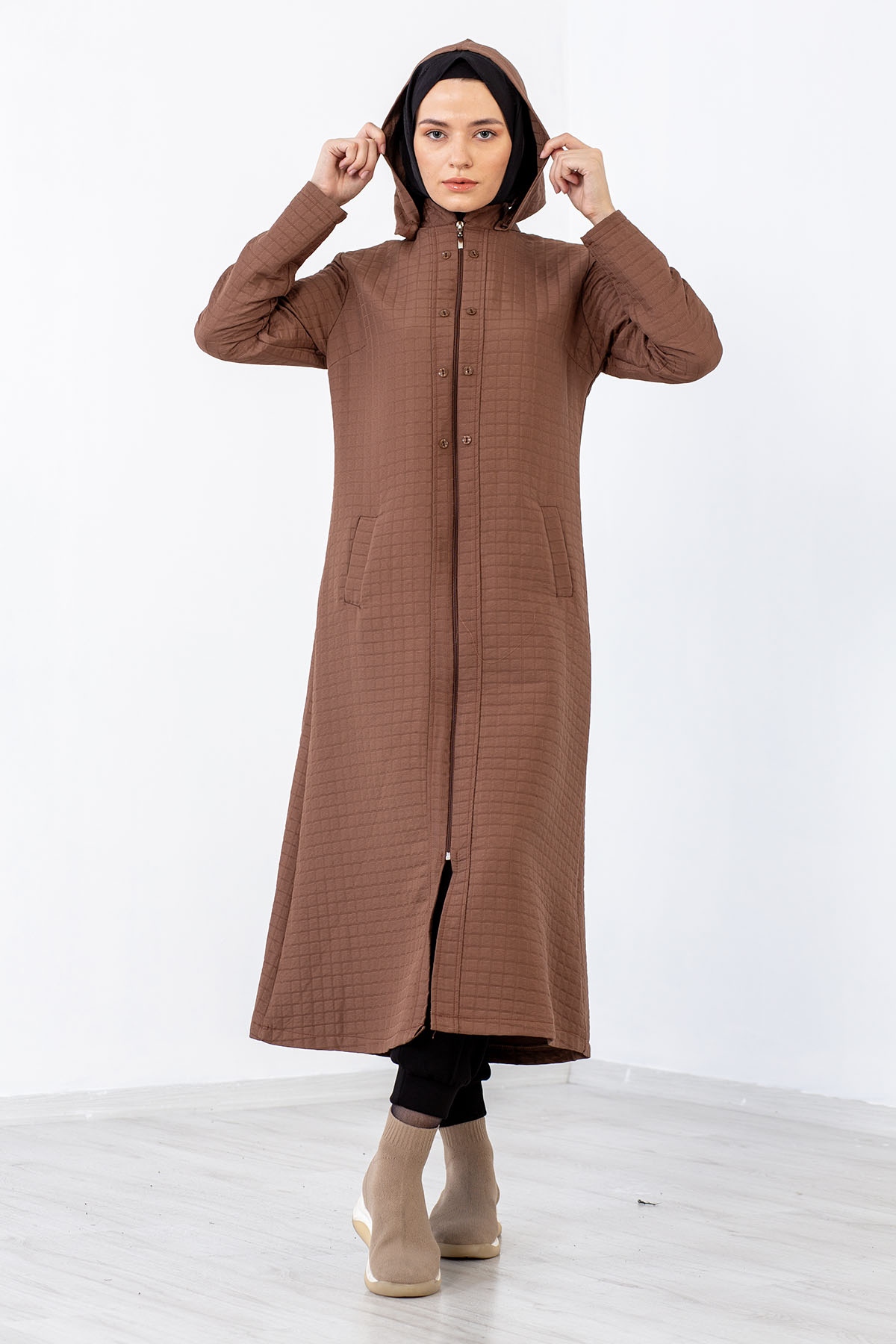 3381 Kapitone Kap 42-52 - Kahve - 1