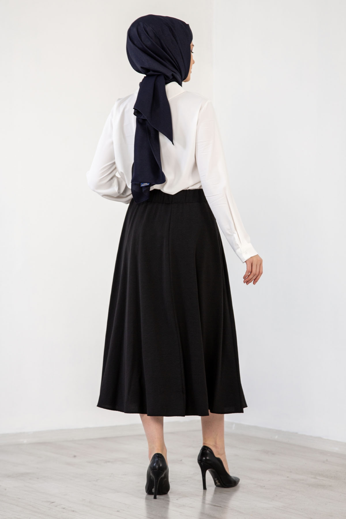 3499 İncili  Gömlek 38-44 - Beyaz - 3