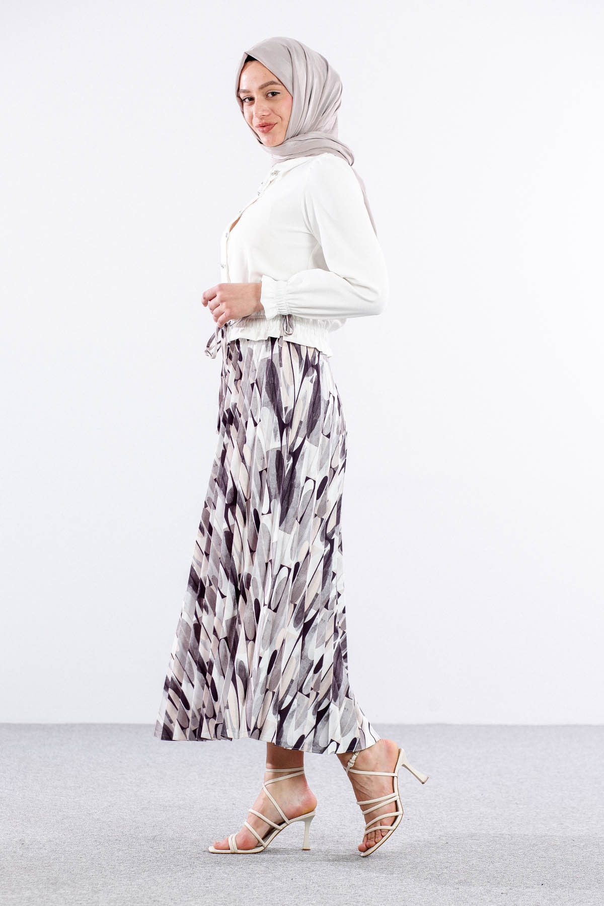 3583 E.takim 38-46 Dsn - Ekru_siyah - 3