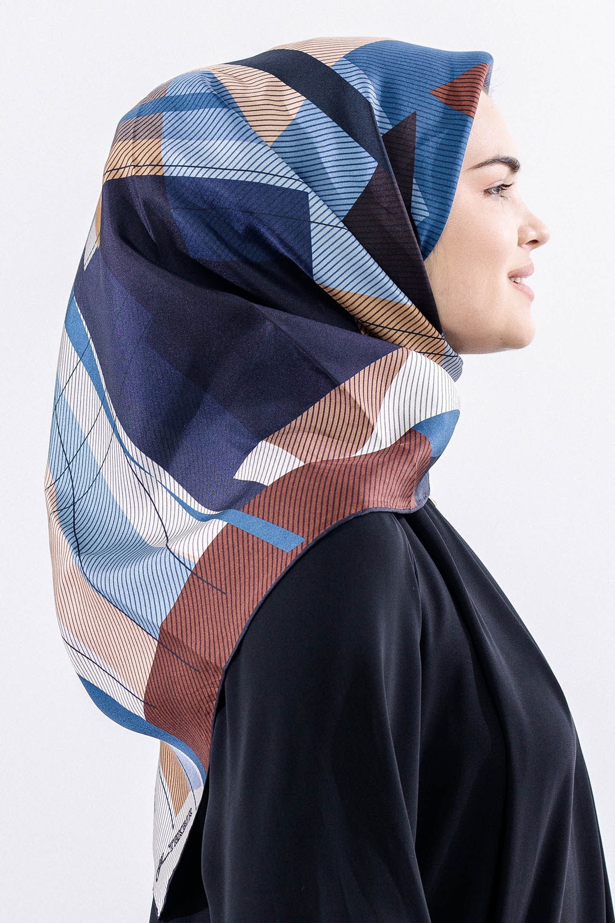 3838 İpek Eşarp 90*90 Tvıl Dokuma - Lacivert - 1