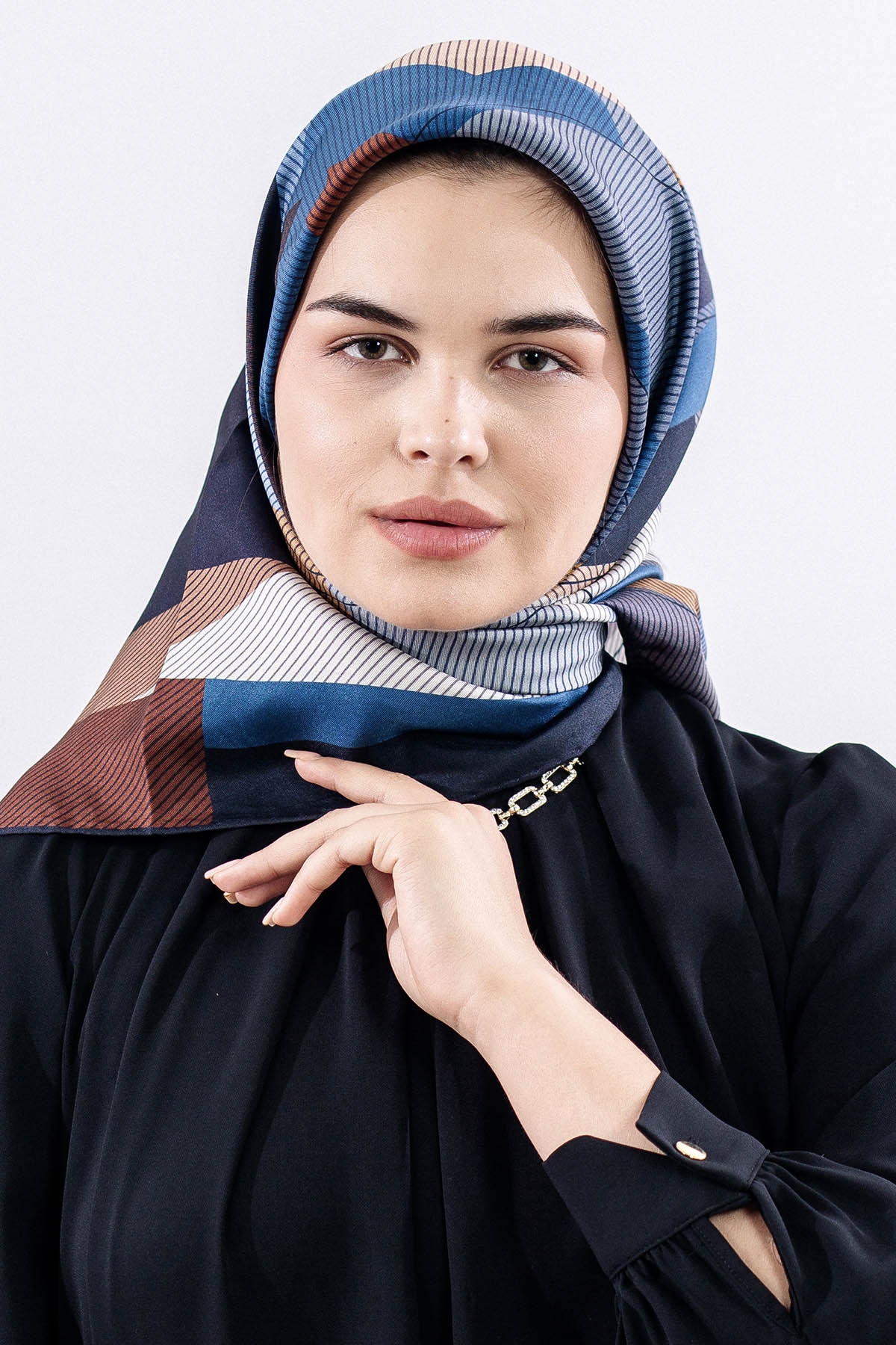 3838 İpek Eşarp 90*90 Tvıl Dokuma - Lacivert - 3