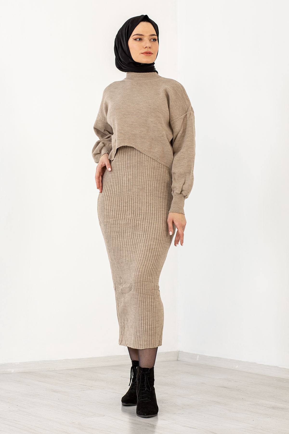 4029 Alti Duz Pileli Elbise Tek - Vizon - 1