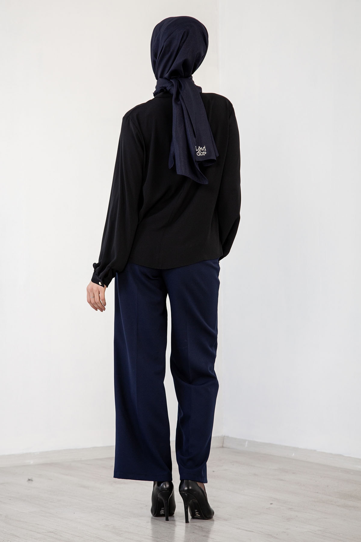 4100 Bluz 46-52 - Siyah - 5