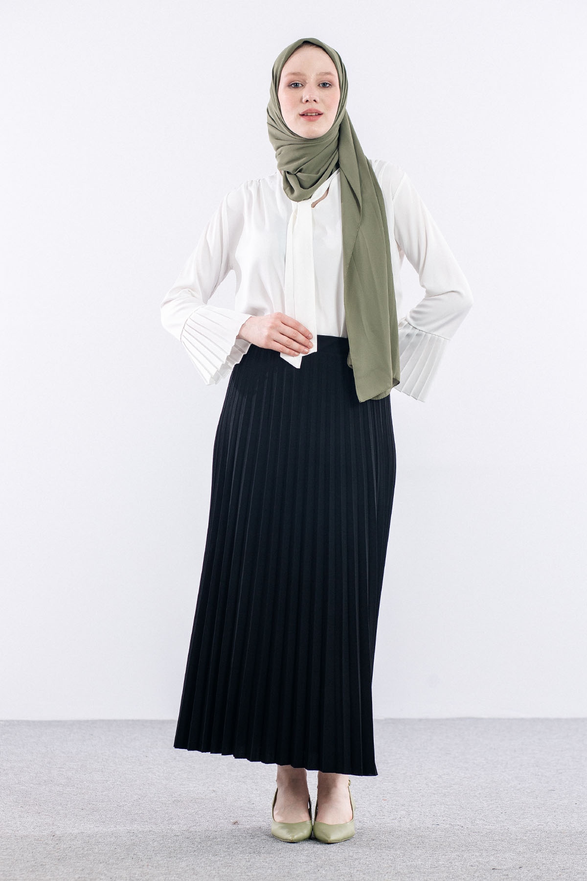 412 Etek 1-6 Plise - Siyah - 1