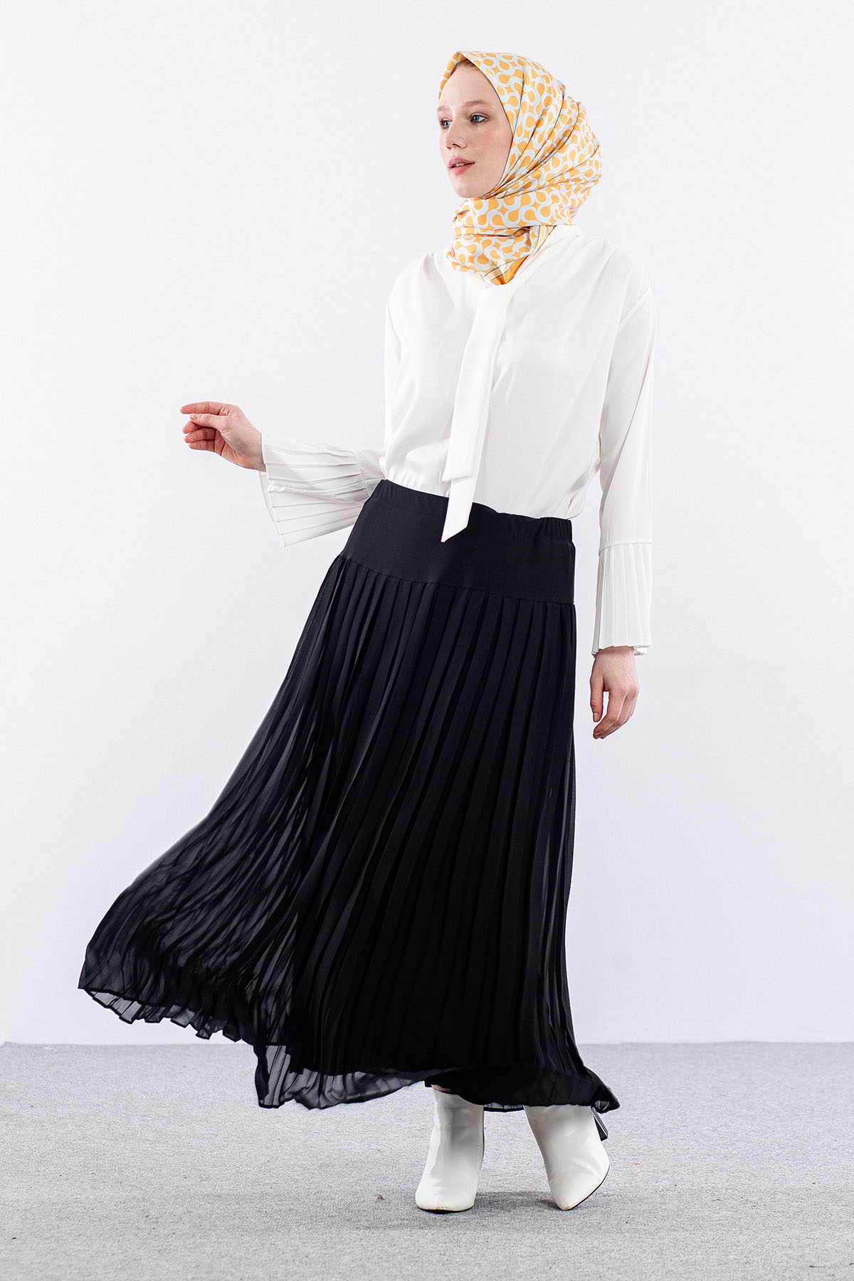 413 şfn Etek 1-6 G.plise - Siyah - 2