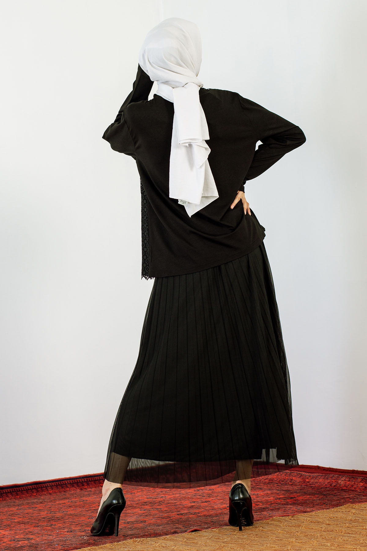 439 Güpürlü Tunik 1-6 - Siyah - 4