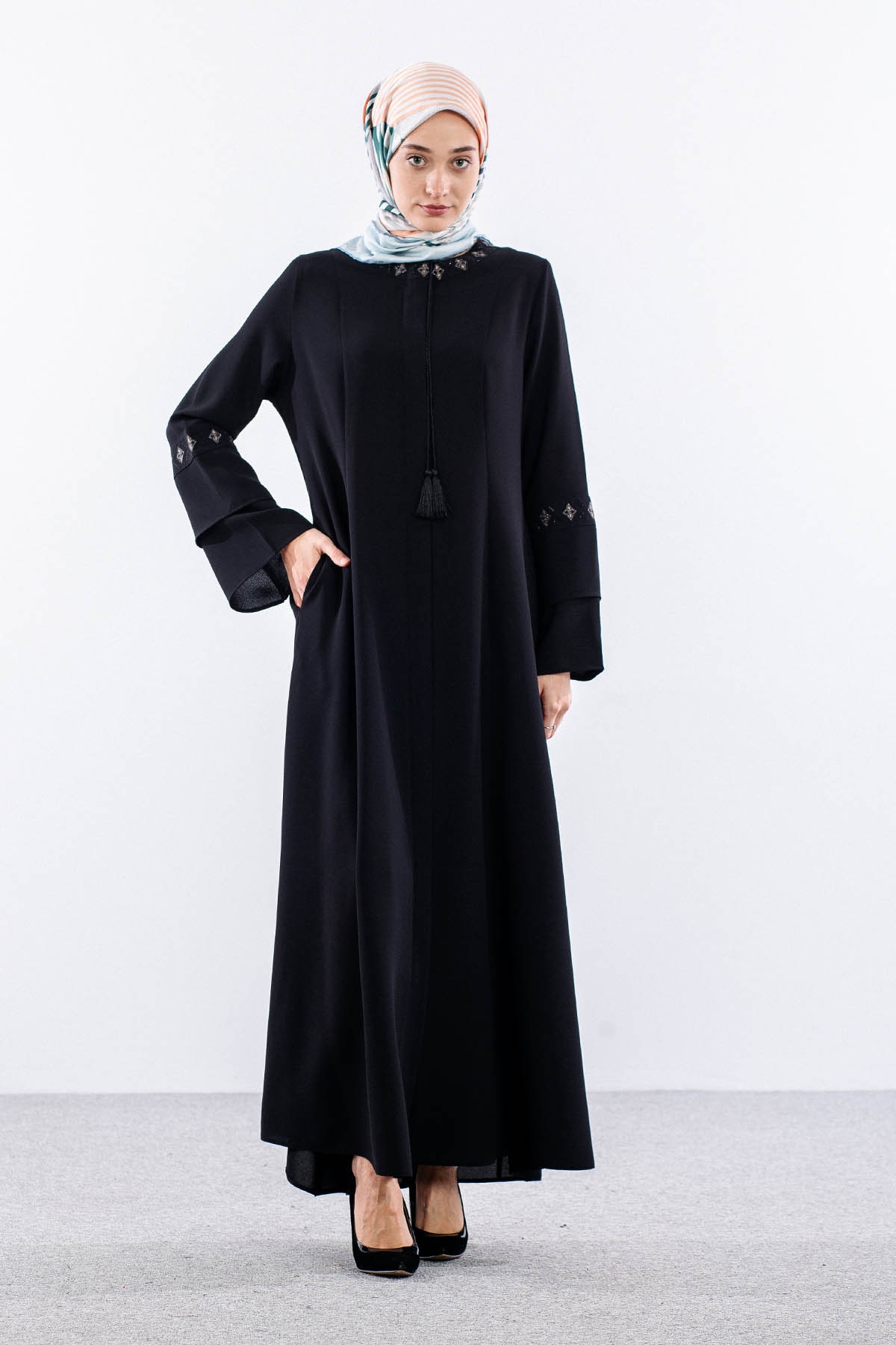 452 Ferace 44-54 Erva Petek Yaz Kumaş - Siyah - 1