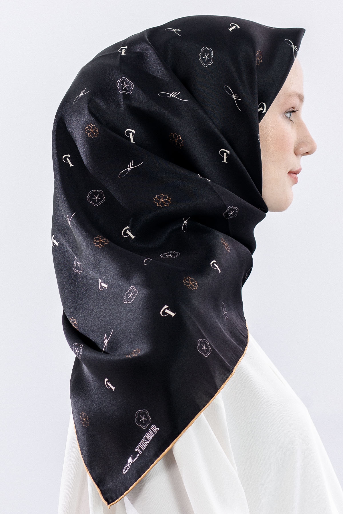 4638 Sura İpek Eşarp Logo - Siyah_altin - 3