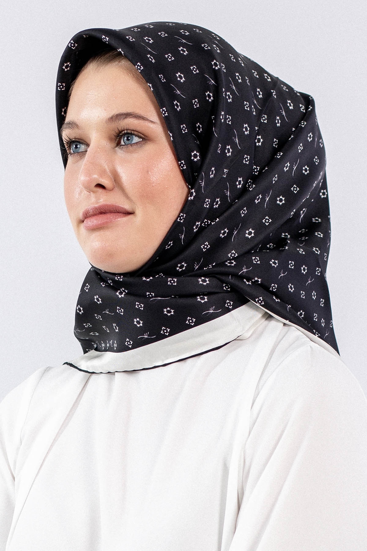 4639 İpek Eşarp - Siyah_beyaz - 1