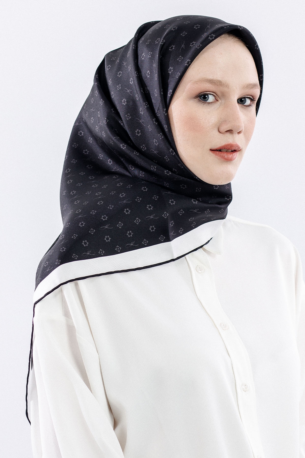 4639 Tvil İpek Eşarp - Siyah_gri - 2