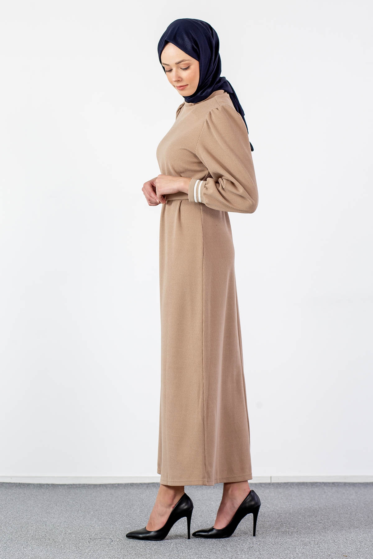 5904 Elbise 38-46 - Bej - 4