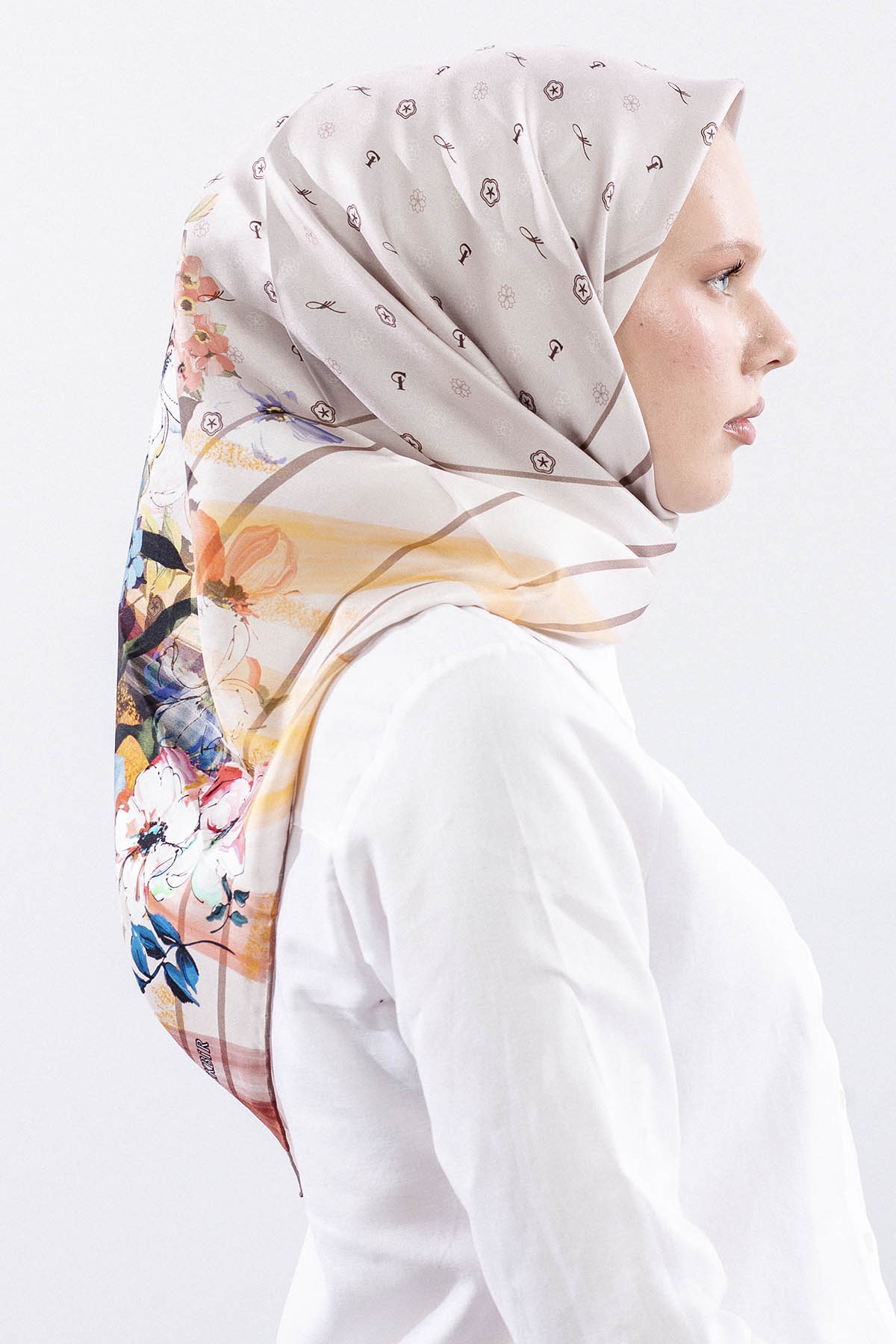 6795 İpek Eşarp 90*90 Tvil Monogram - Bej - 3