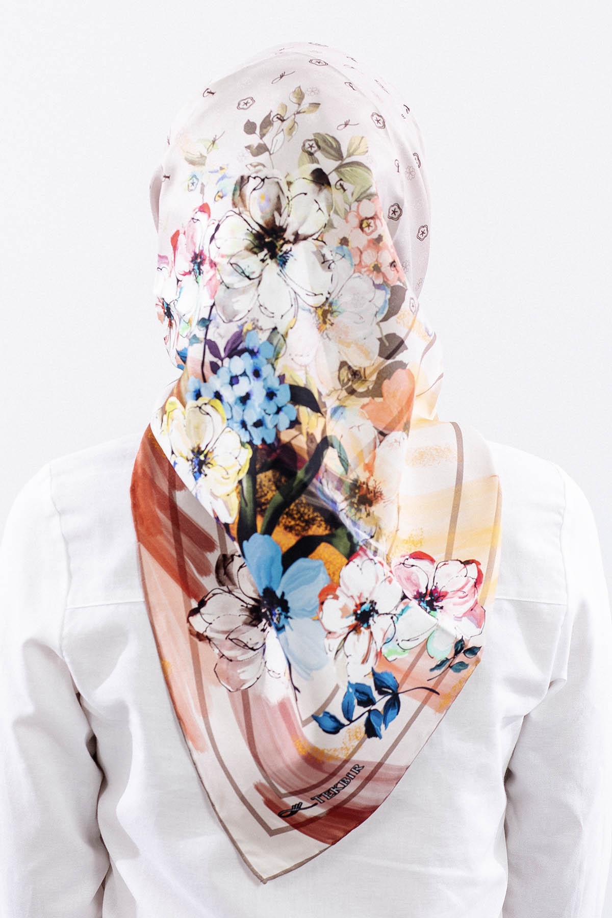 6795 İpek Eşarp 90*90 Tvil Monogram - Bej - 4