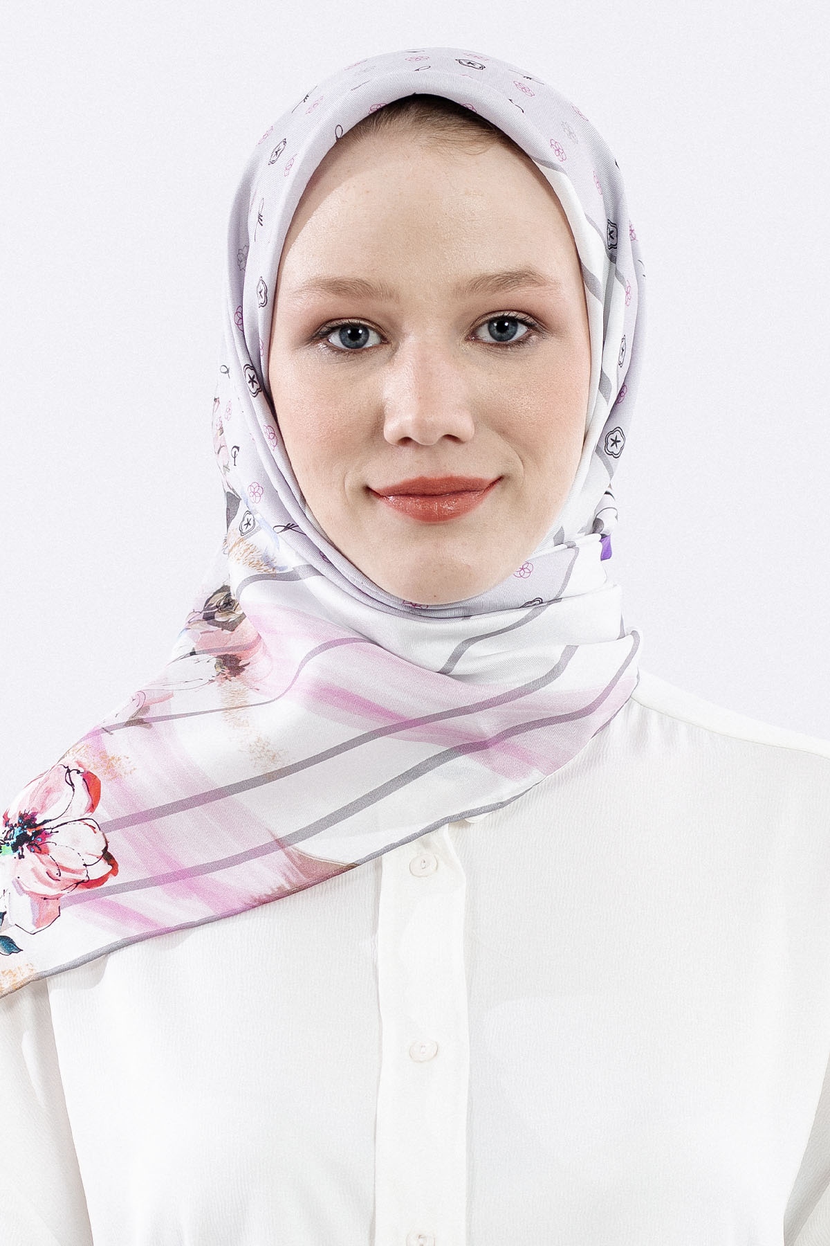 6795 Tvil İpek Eşarp Logo - Gri_lila - 1