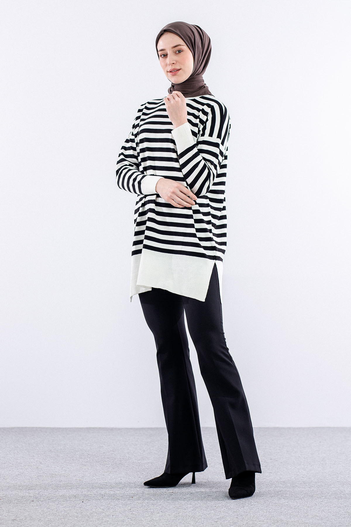 7039 çizgi örme Tunik Tek - Ekru_siyah - 4