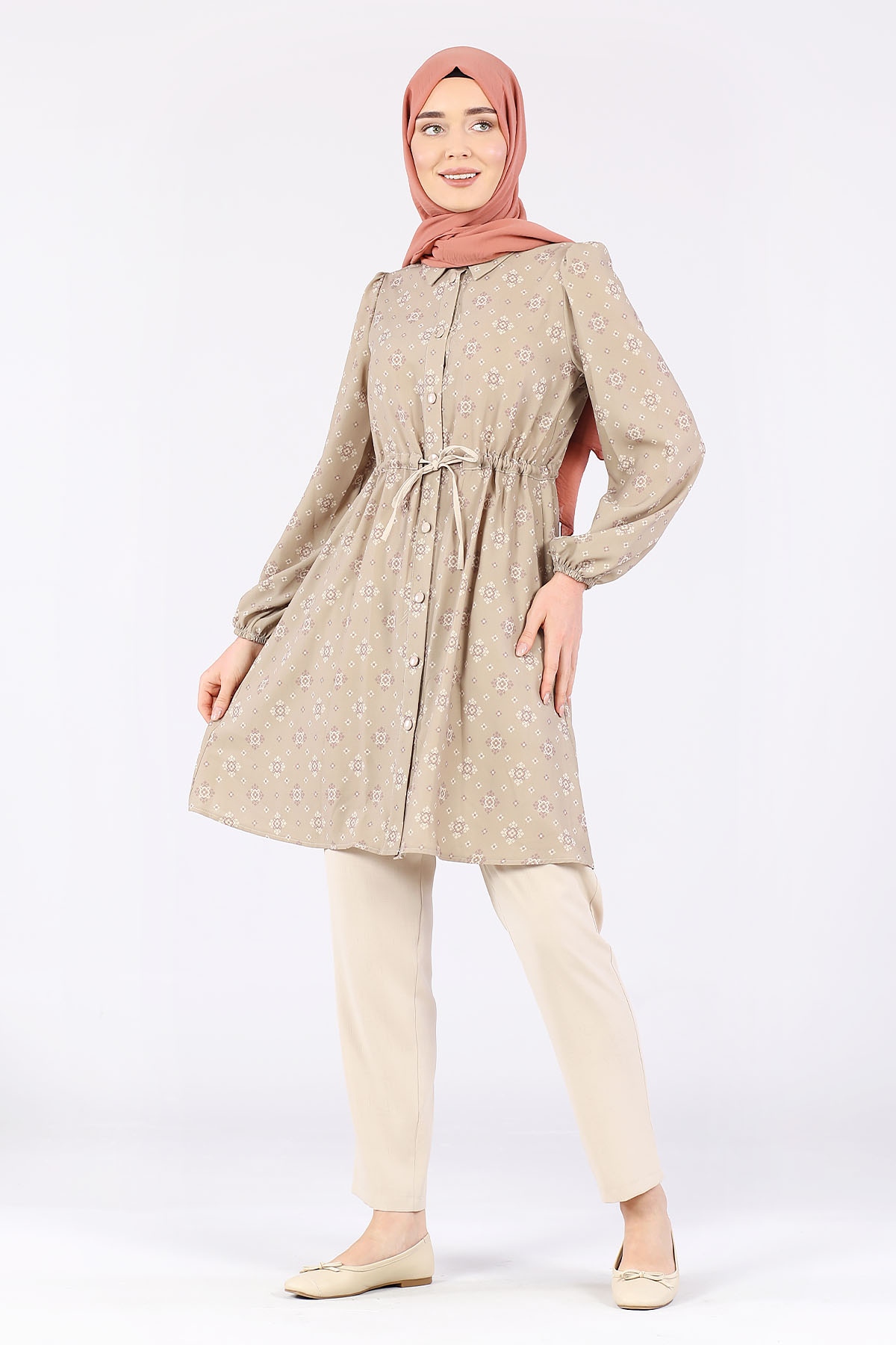 Önü Kuşaklı Pantolonlu Takım Kahverengi - 1