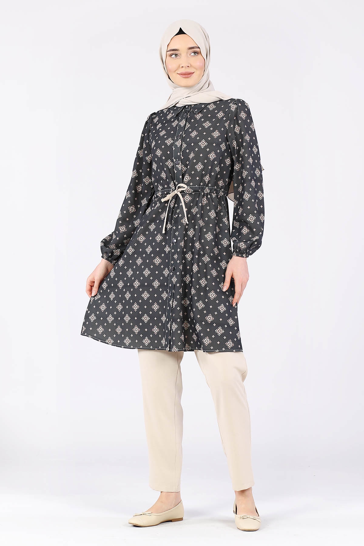 Önü Kuşaklı Pantolonlu Takım Siyah - 1