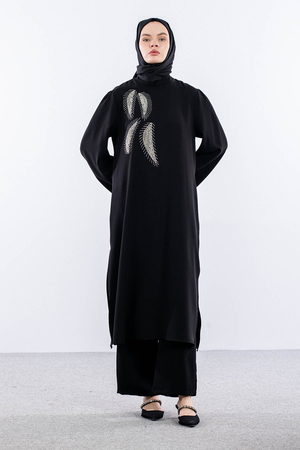 7683 Takim 42-50 Şık Yaprak Tas - Siyah - 1