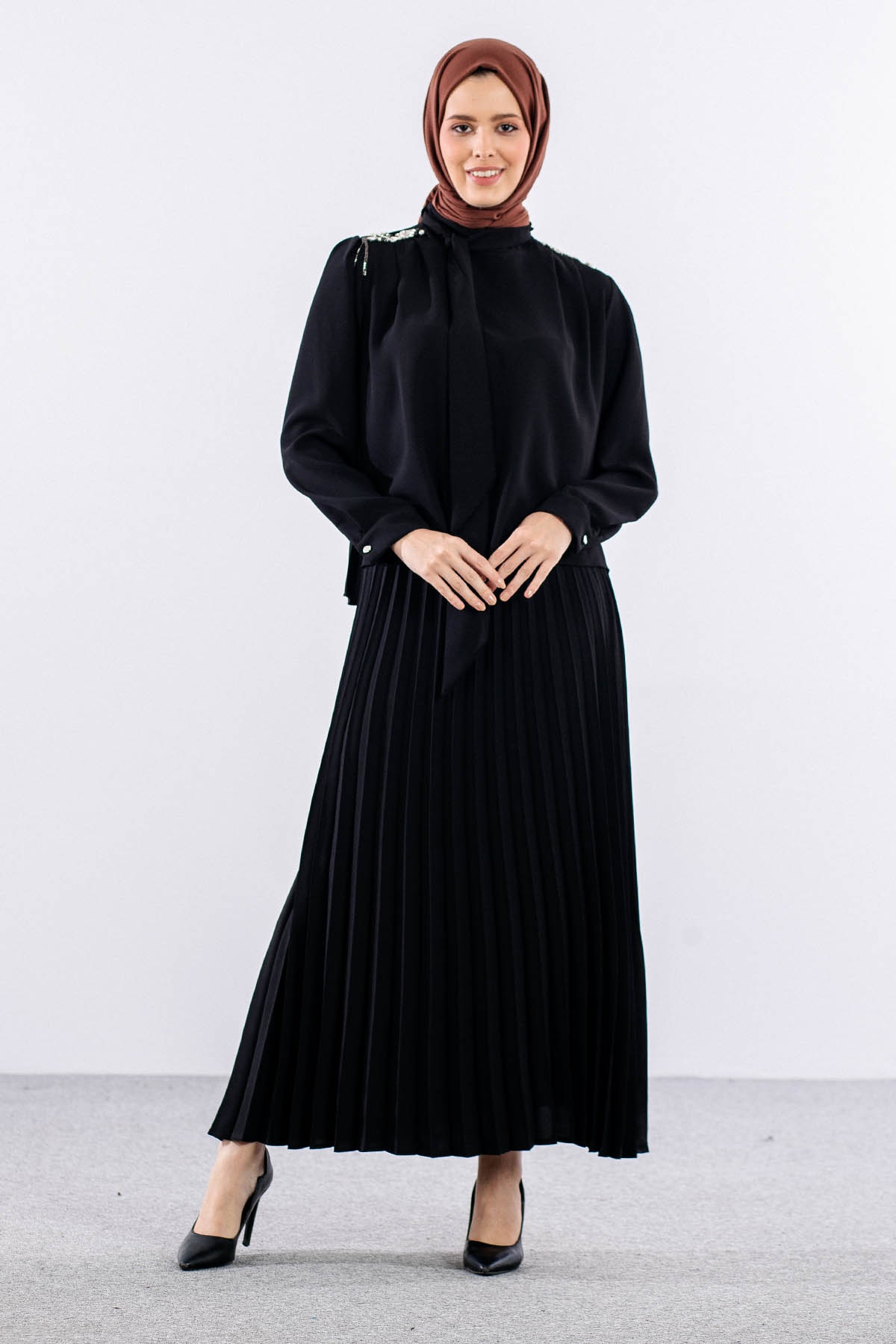 7711 E.takim 40-48 Plıse Etek - Siyah - 1