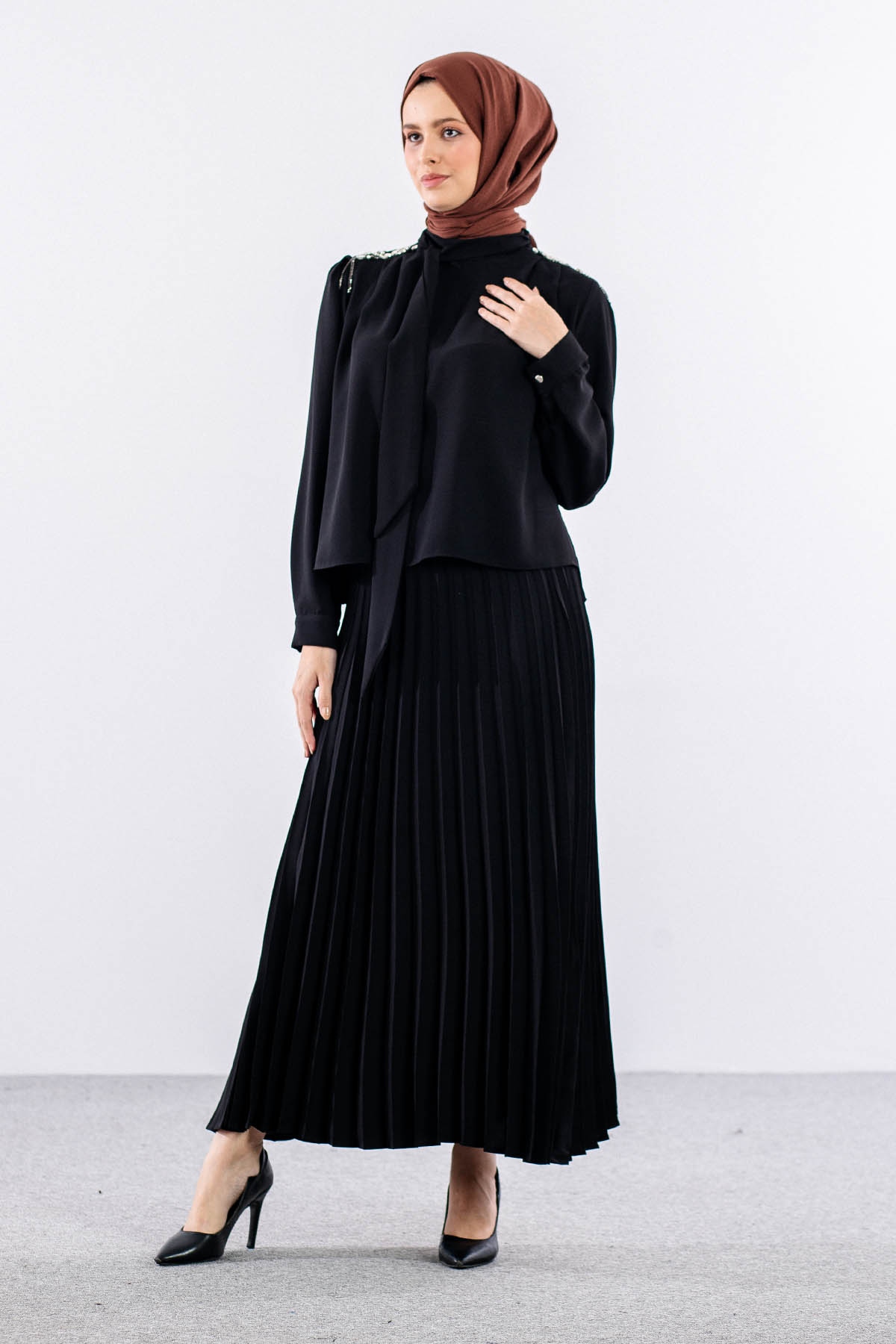 7711 E.takim 40-48 Plıse Etek - Siyah - 2