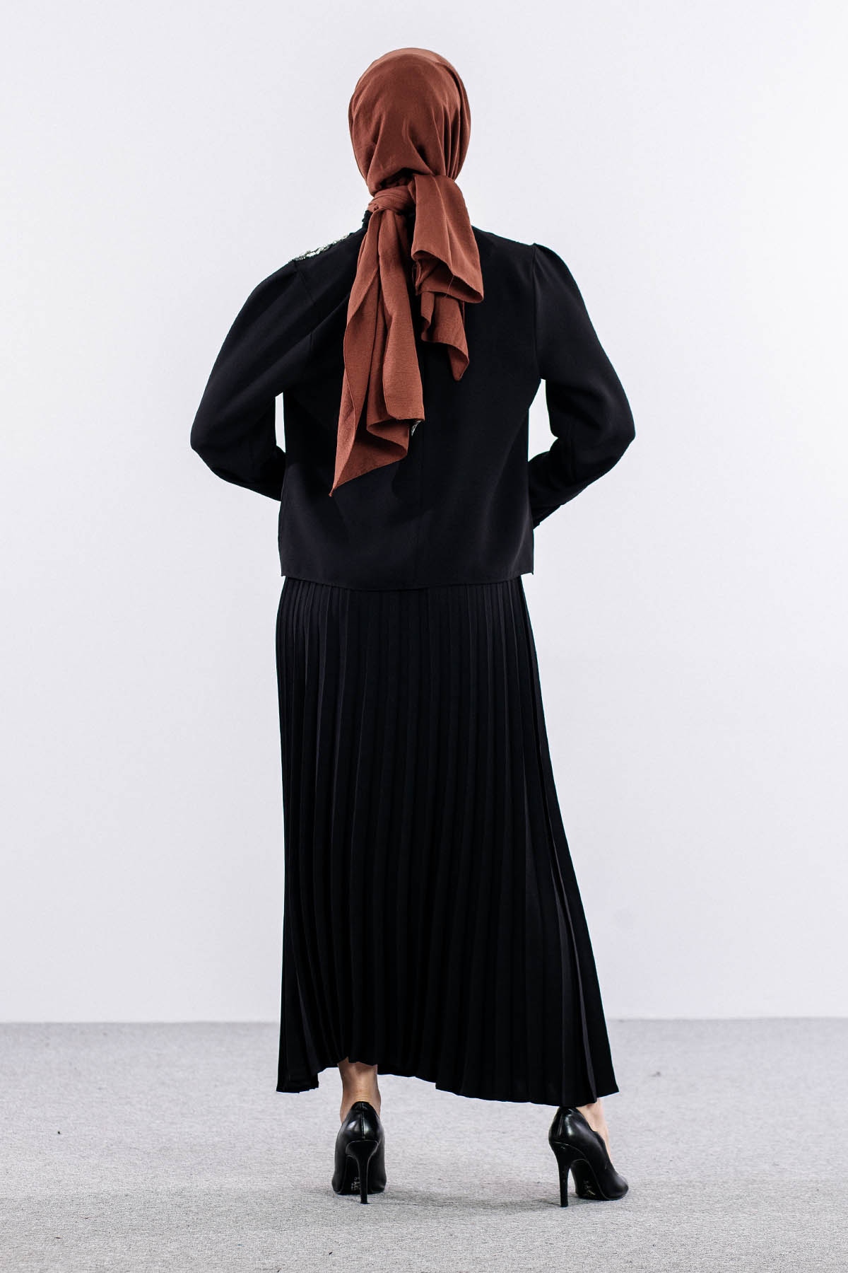 7711 E.takim 40-48 Plıse Etek - Siyah - 6