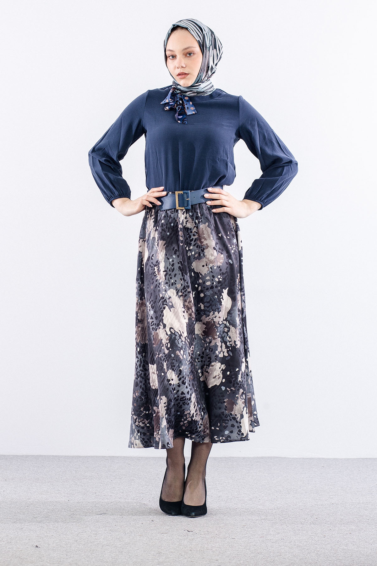 7724 E.takim 38-44 Saten Desen - Lacivert - 2