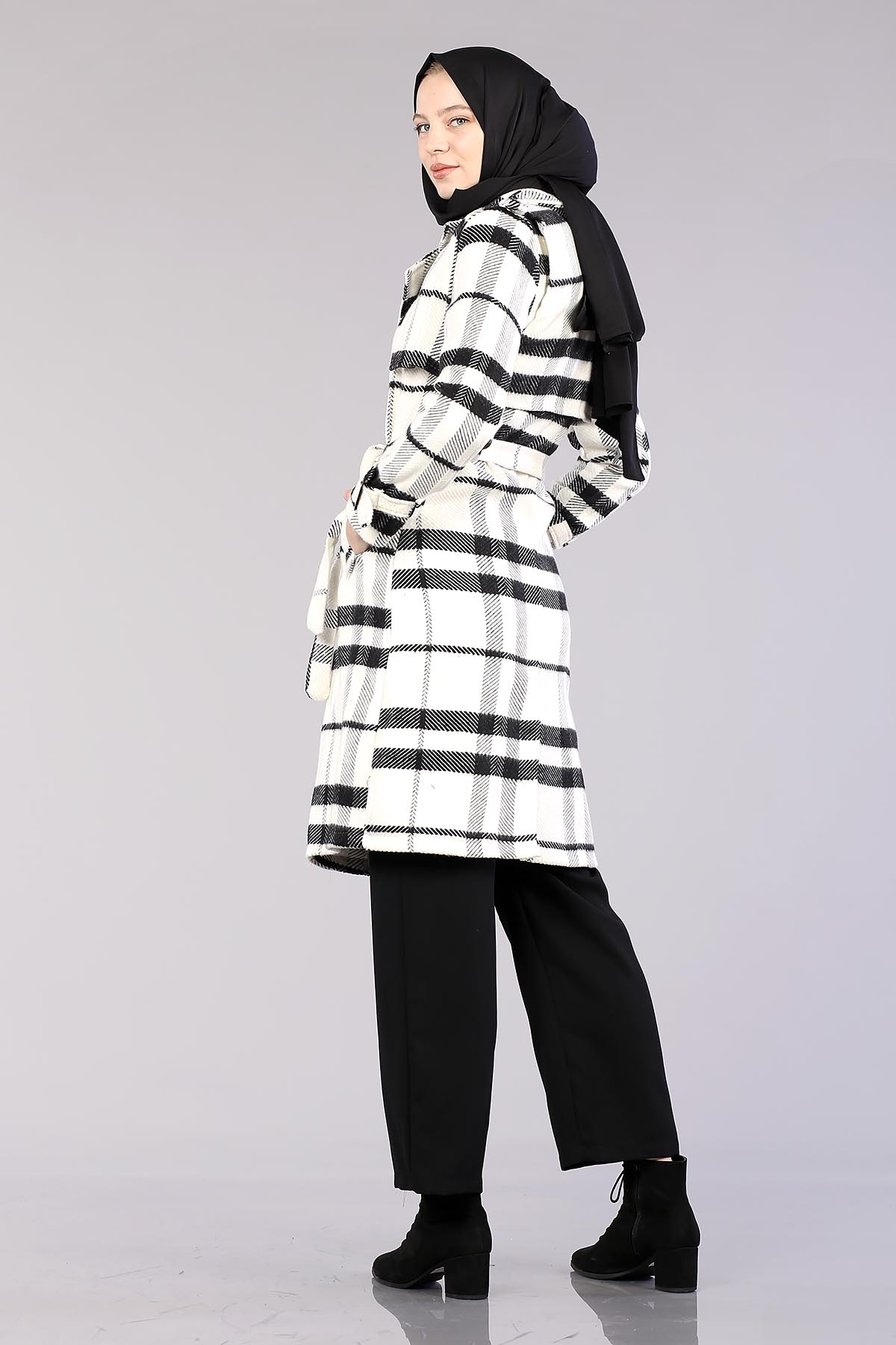 801 Kareli Kaban 38-44 - Siyah_beyaz - 4