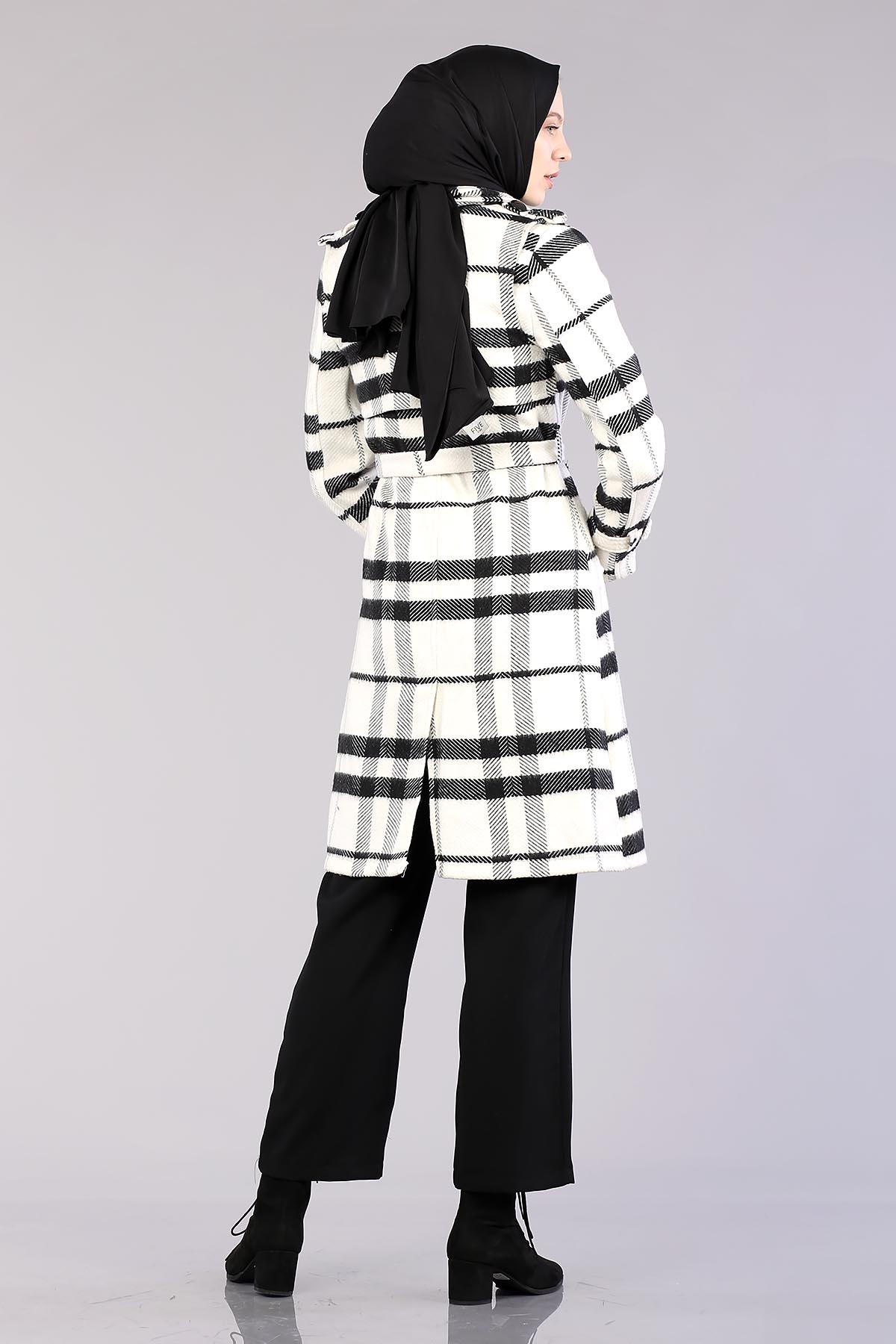 801 Kareli Kaban 38-44 - Siyah_beyaz - 5