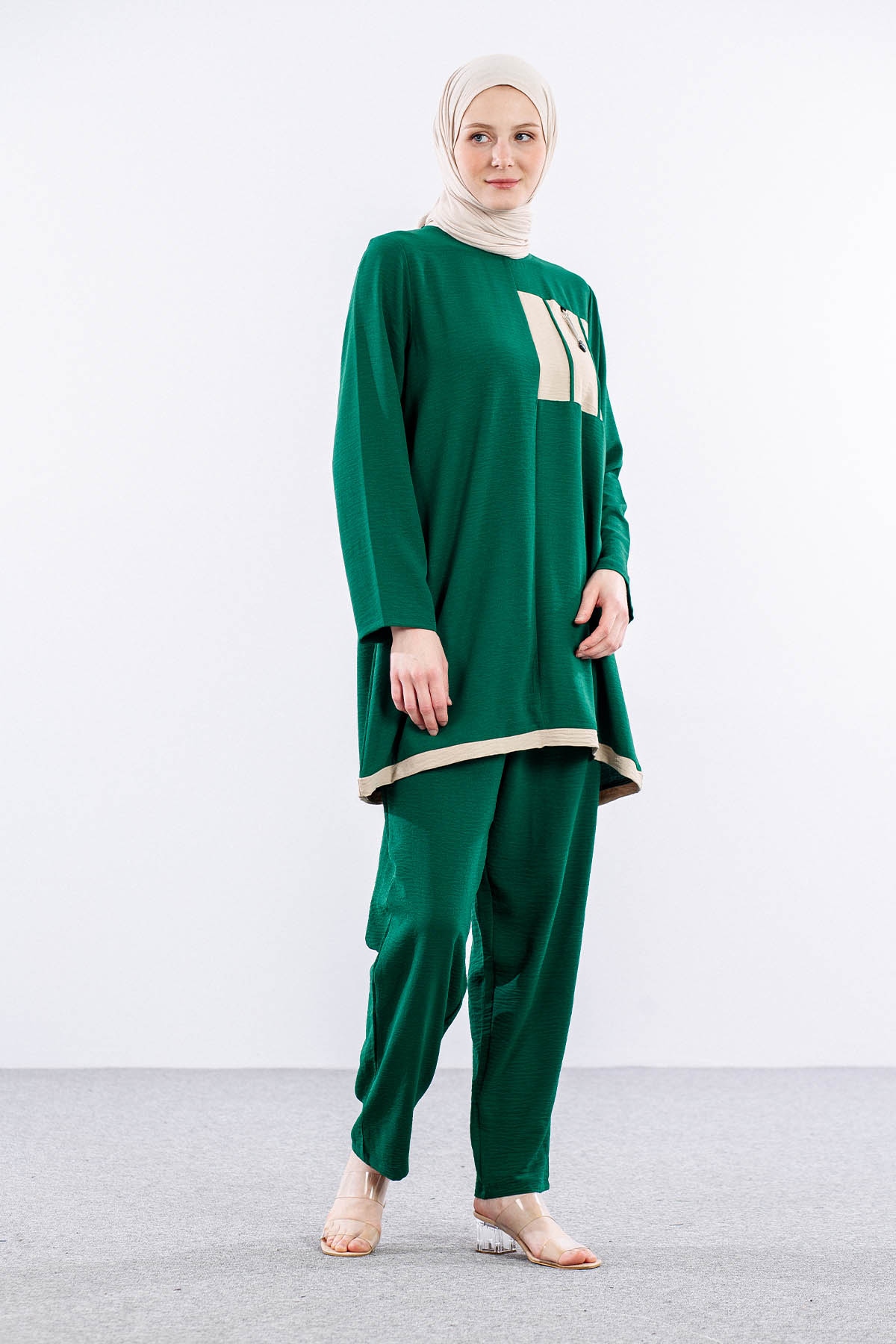 8037 Takim 44-50 Ae - Benetton - 1