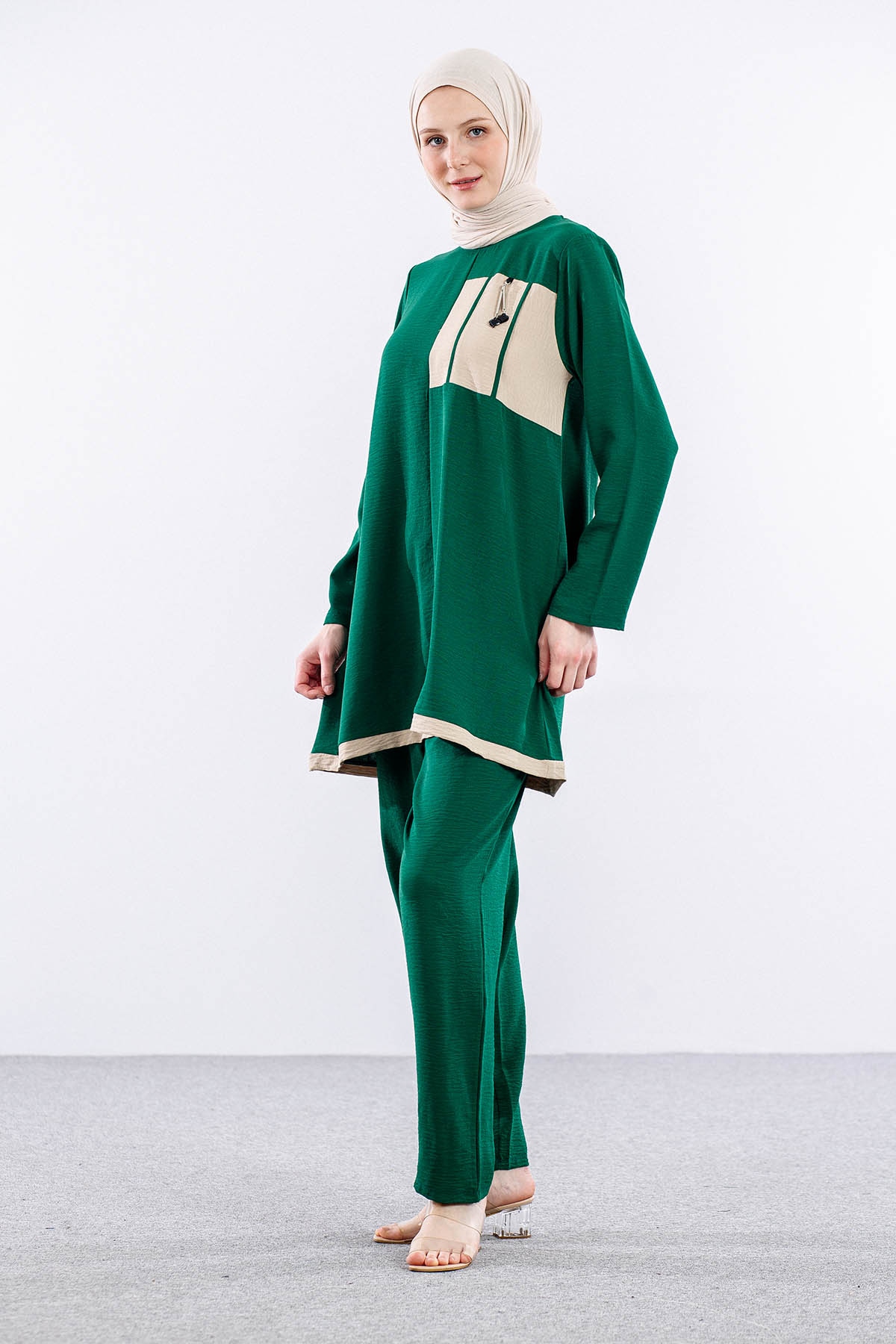 8037 Takim 44-50 Ae - Benetton - 3