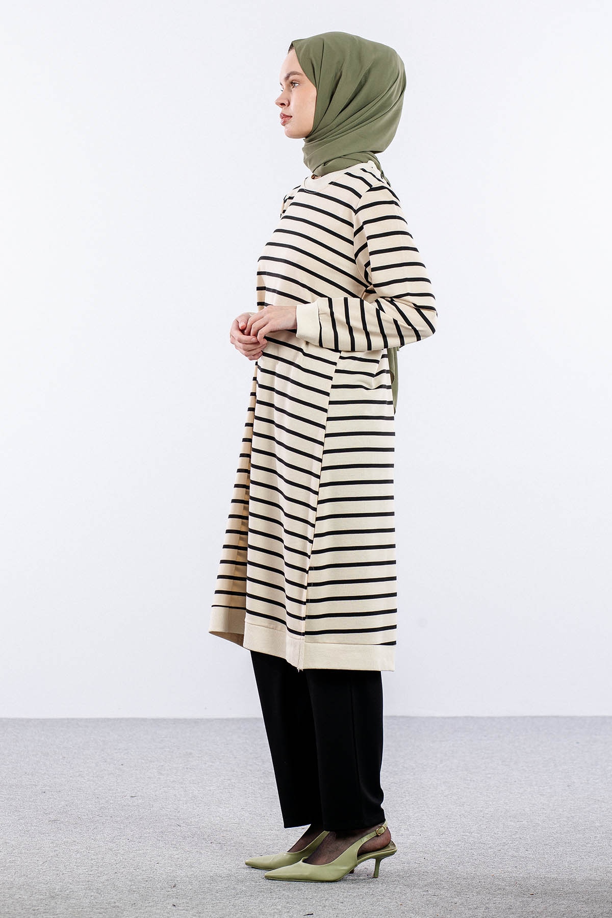 8043 Tunik 42-50 Cizgili Desen - Bej_siyah - 4