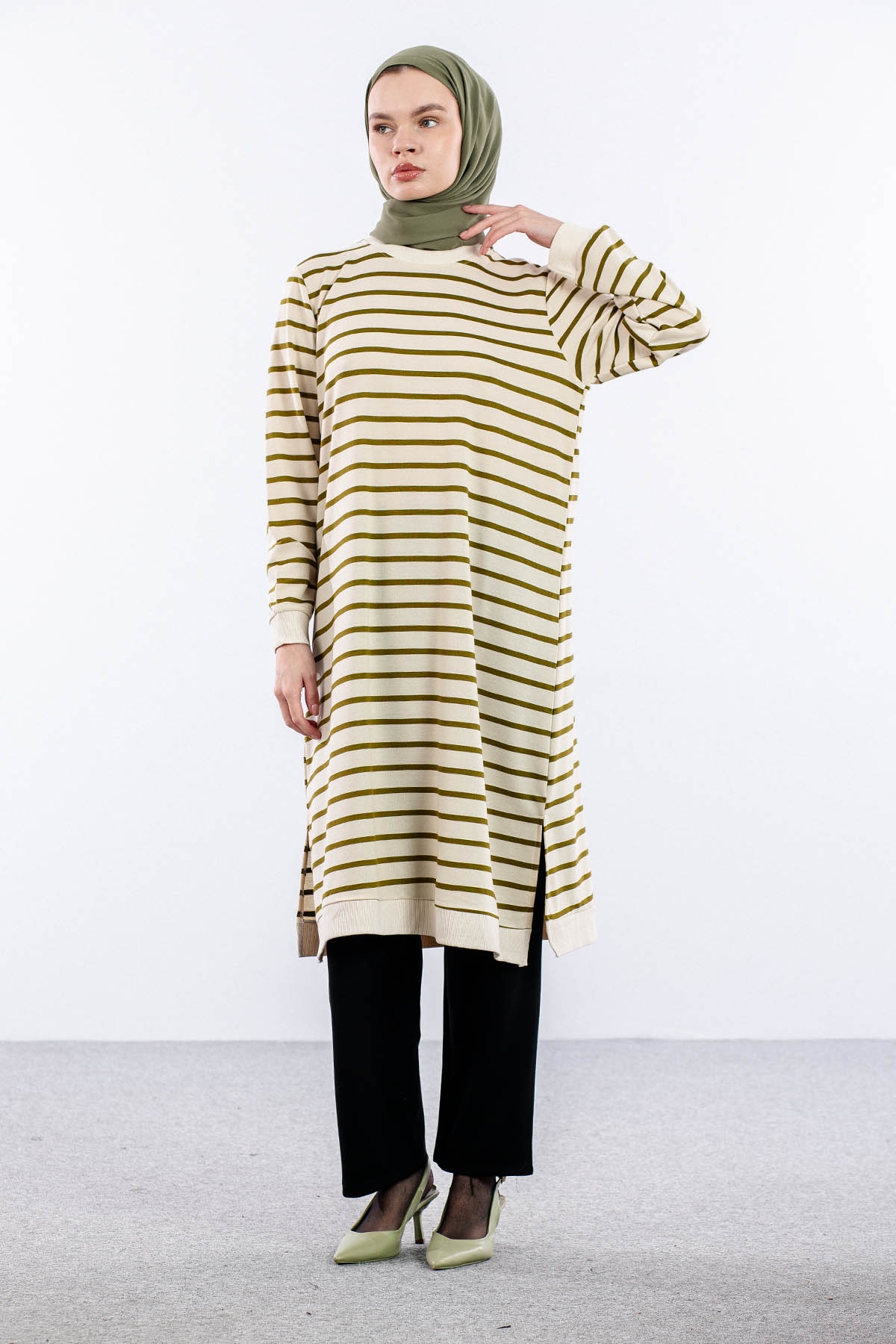 8043 Tunik 42-50 Cizgili Desen - Bej_yesil - 3