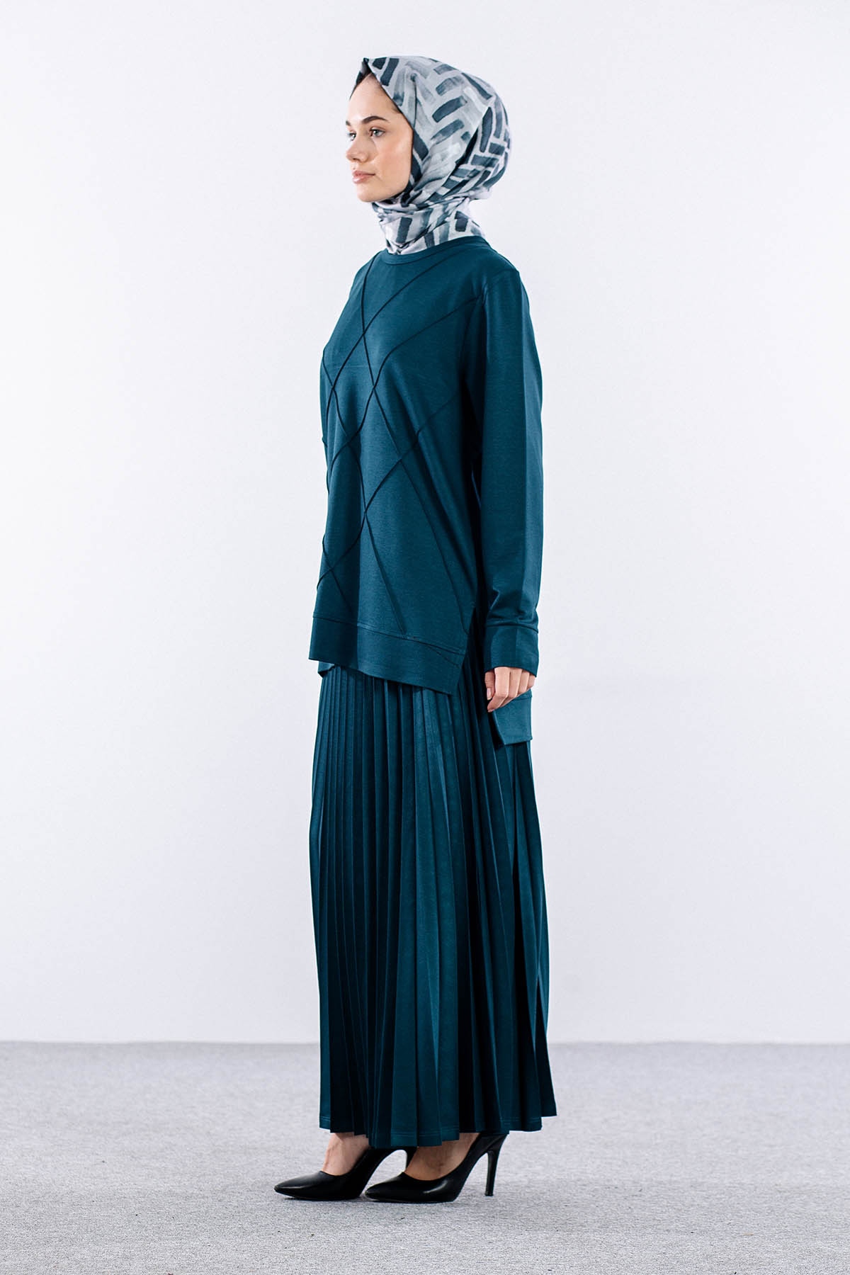 8301 E.takim 44-50 - Petrol - 3