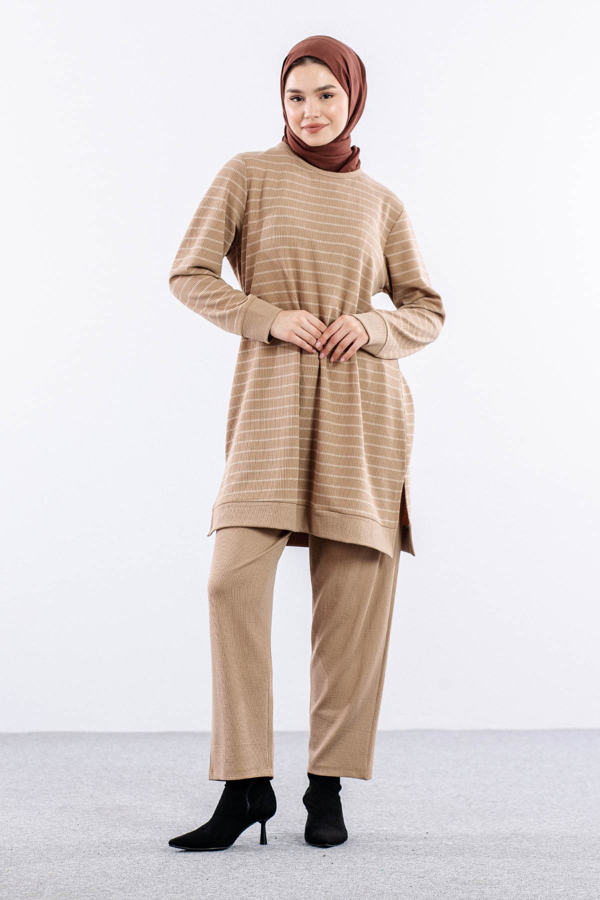 8444 Takim 44-52 çzg - Bej - 2