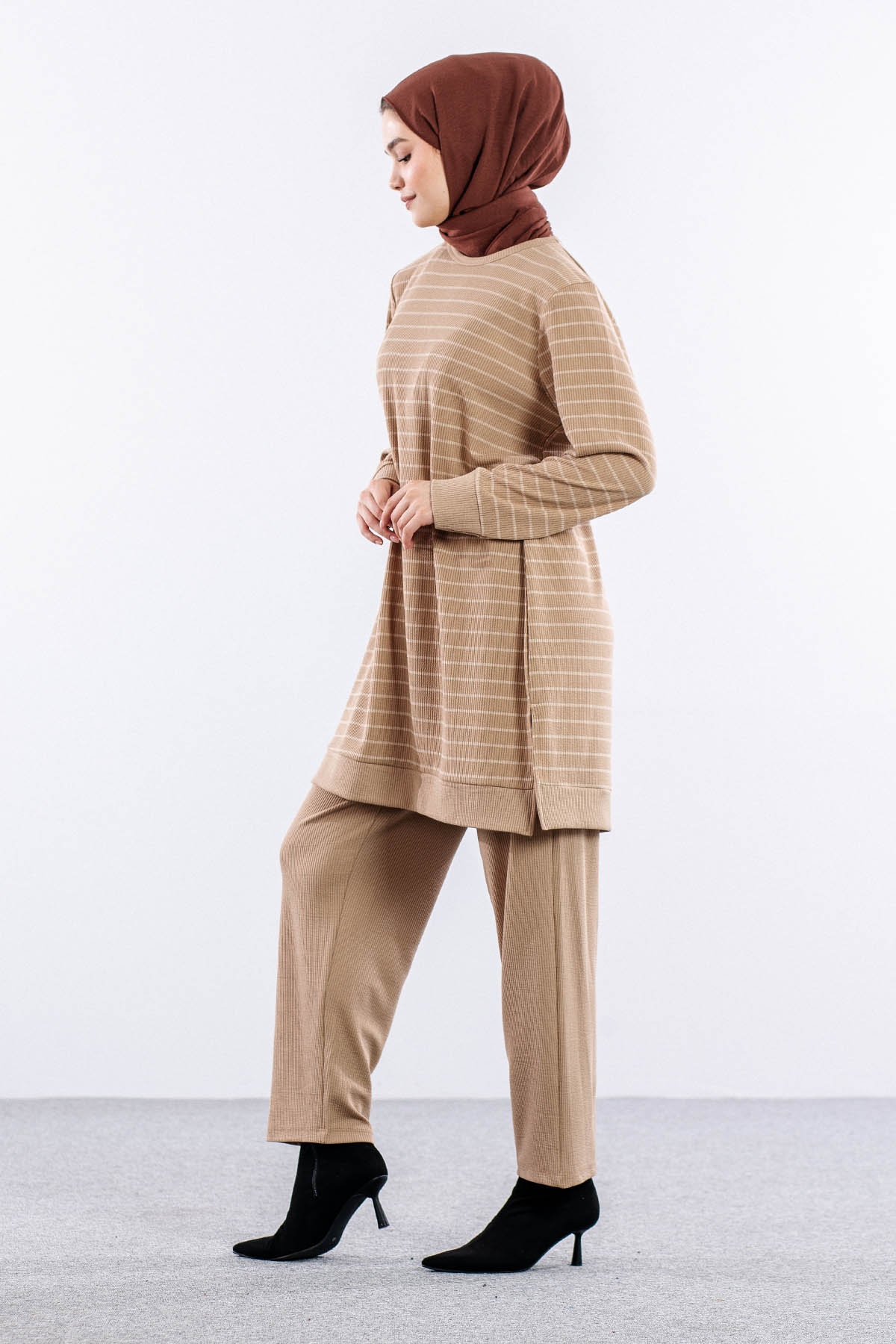 8444 Takim 44-52 çzg - Bej - 4