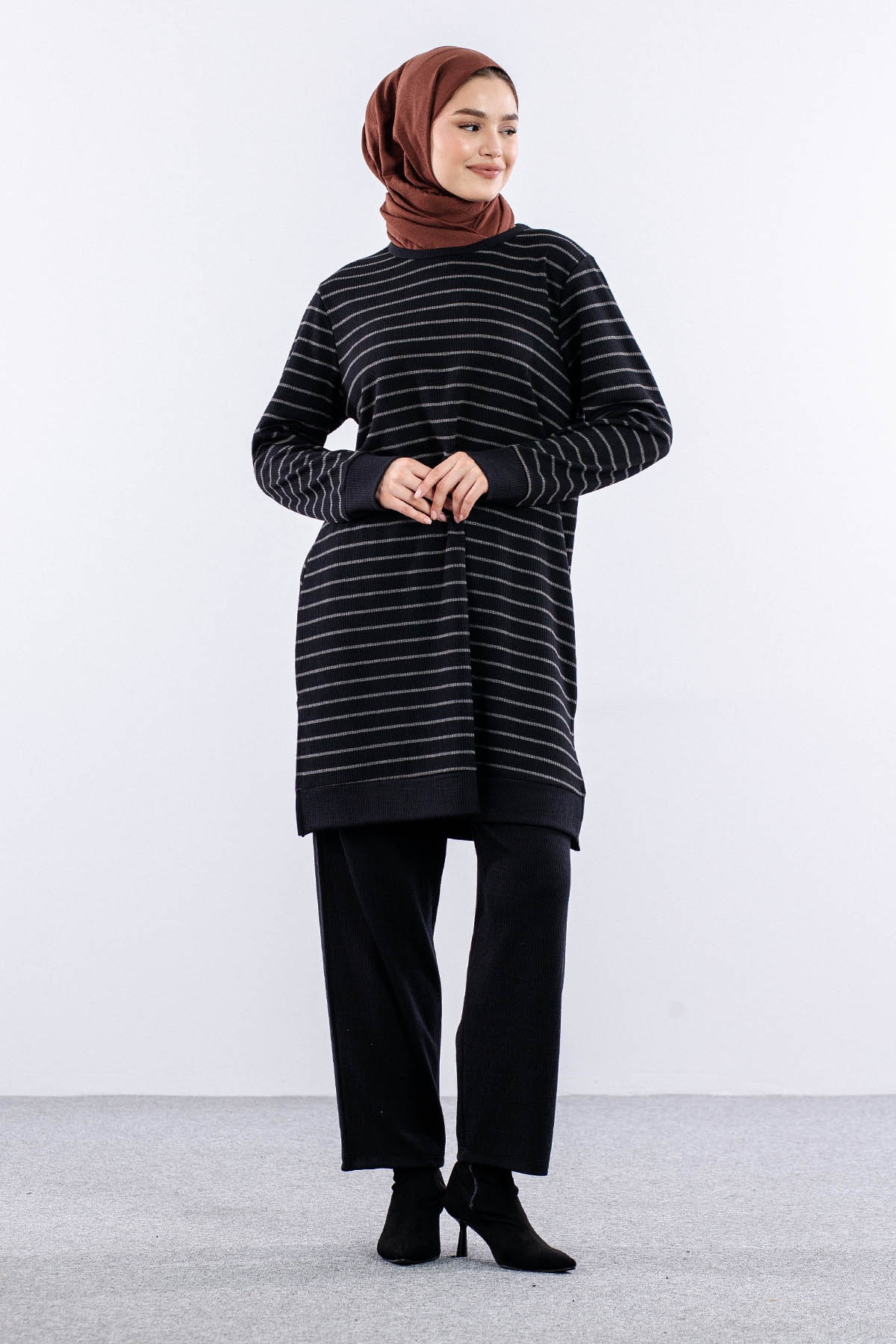 8444 Takim 44-52 çzg - Siyah - 1