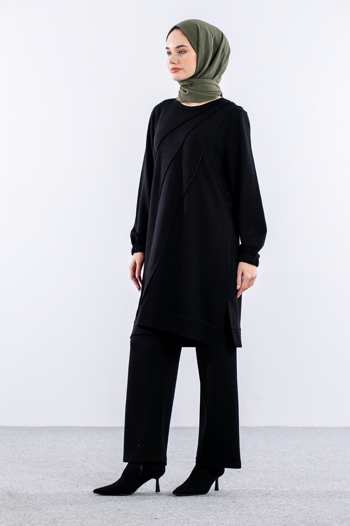 8464 Takim 42-50 - Siyah - 2