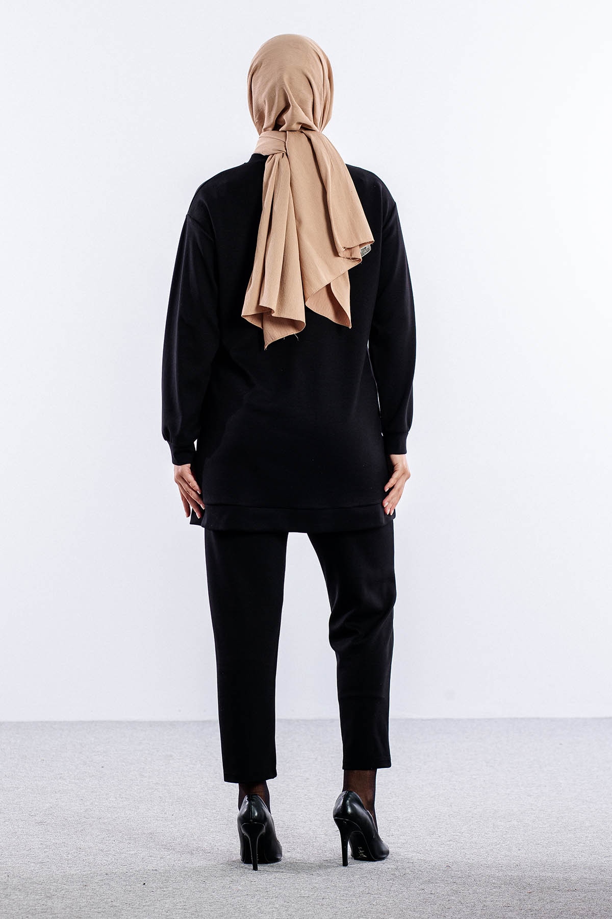 8660 Takim 38-46 Omuzda Gul Desen Tas - Siyah - 6