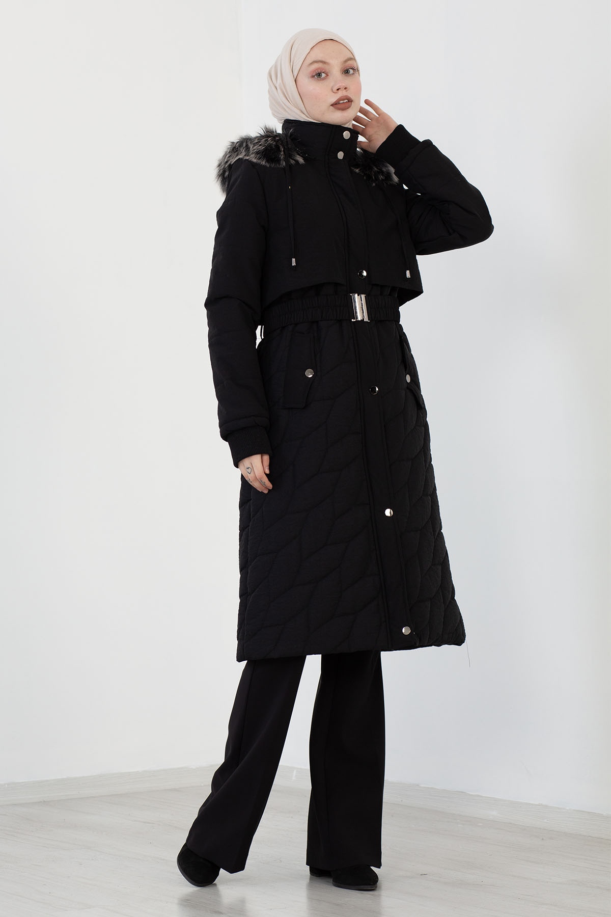 9124 Kapitone Kap 38-46 - Siyah - 1