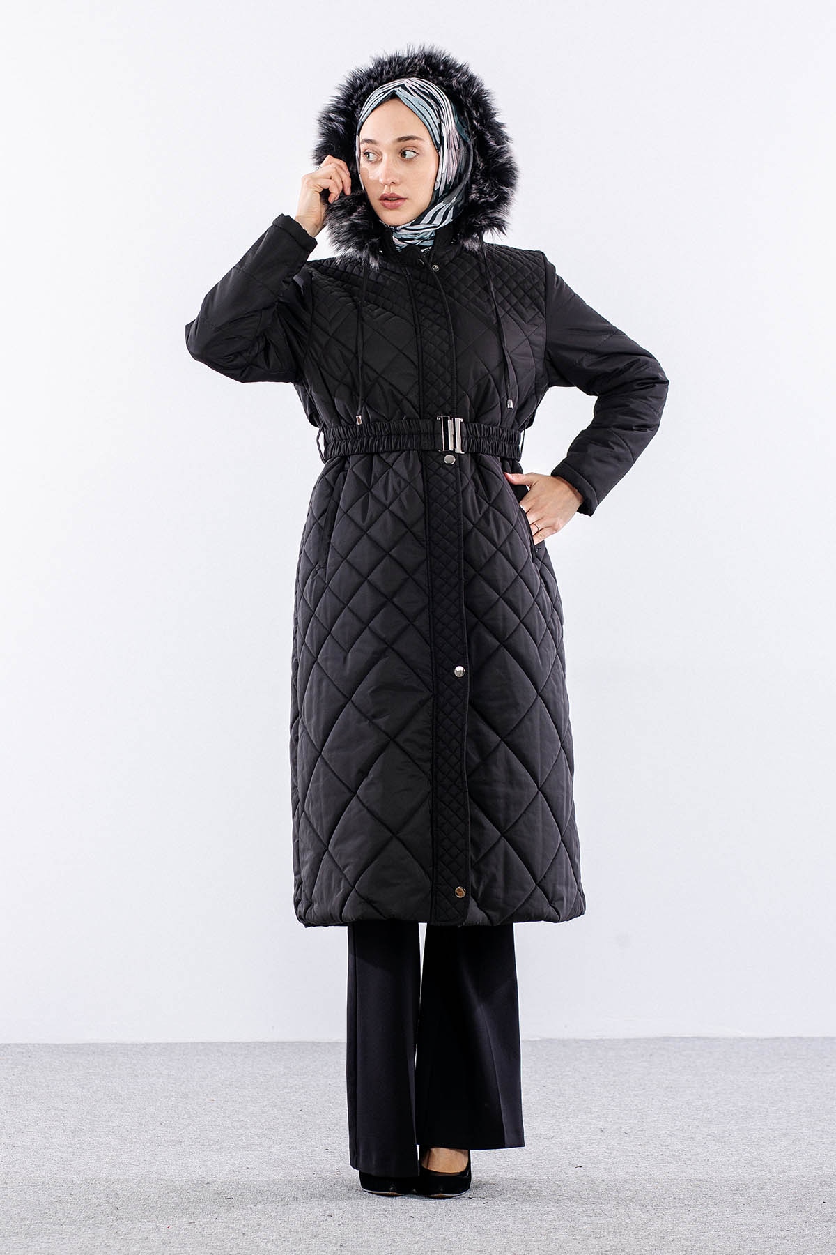 9135 Kapitone Kaban 40-50 - Siyah - 1